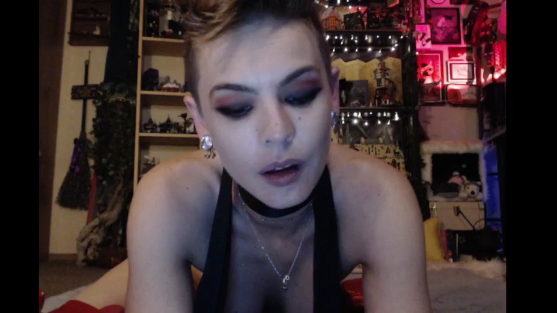 Gallery image thumbnail from Ancored's myfreecams stream on, 10/23/2024, 01:33 image 2 of 20