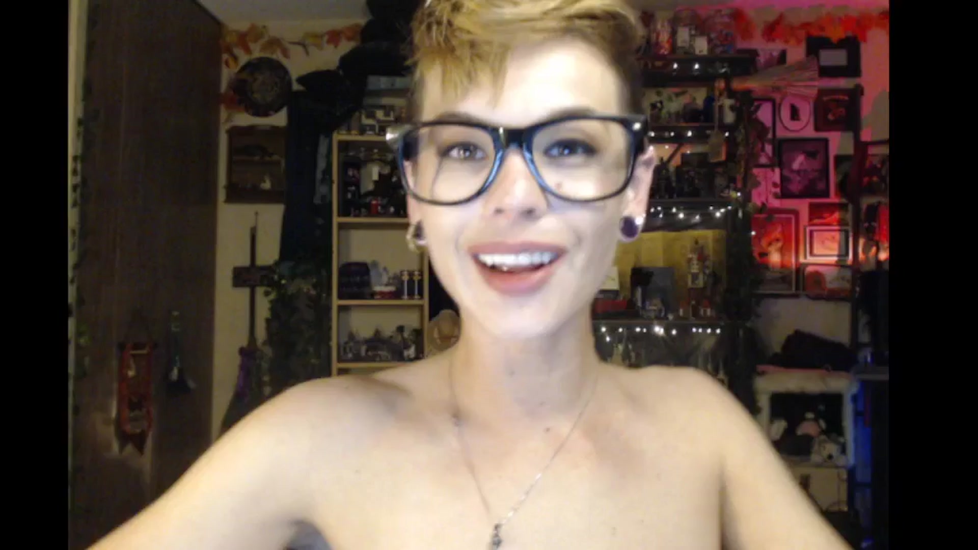 Gallery image thumbnail from Ancored's myfreecams stream on, 11/07/2024, 02:50 image 3 of 20
