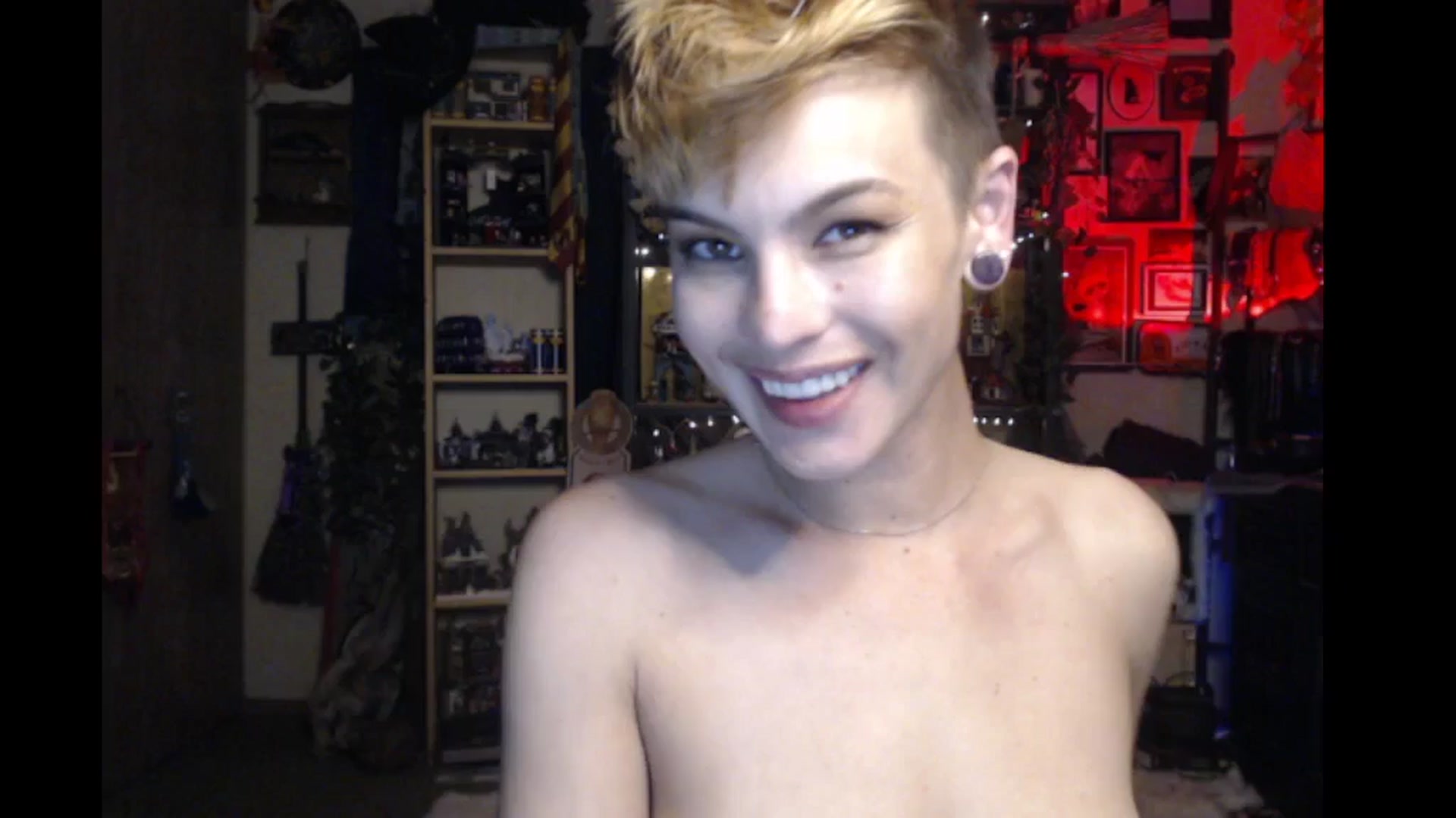 Gallery image thumbnail from Ancored's myfreecams stream on, 11/07/2024, 03:26 image 19 of 20