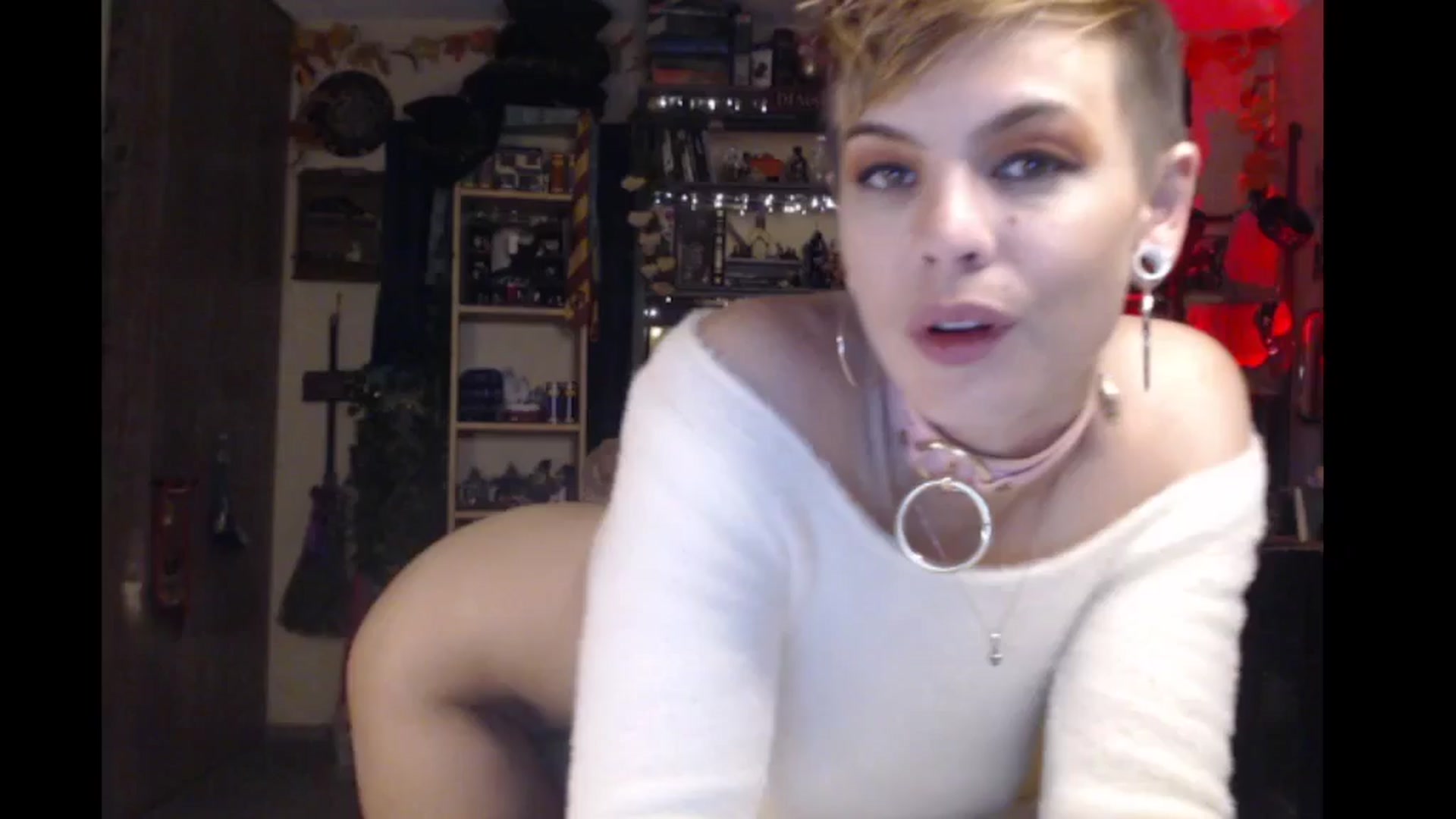 Gallery image thumbnail from Ancored's myfreecams stream on, 11/08/2024, 01:35 image 18 of 20