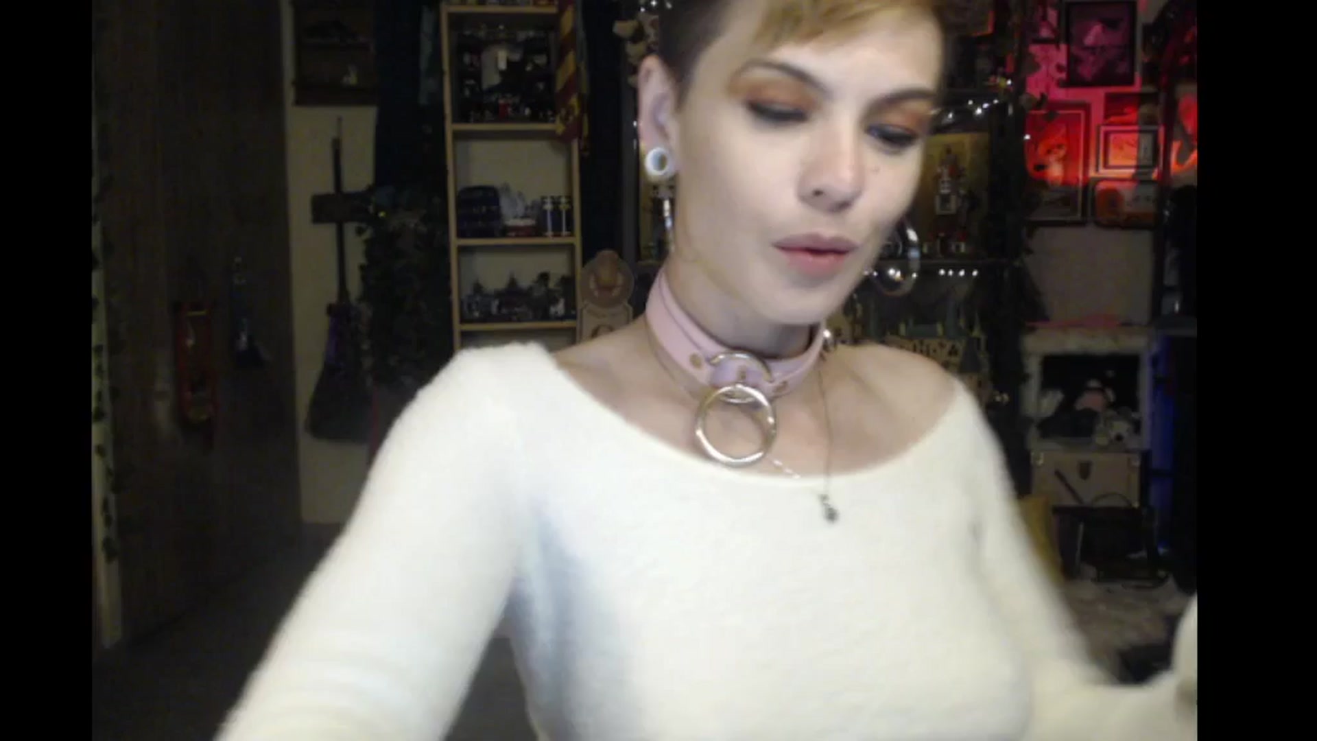 Gallery image thumbnail from Ancored's myfreecams stream on, 11/08/2024, 01:35 image 19 of 20