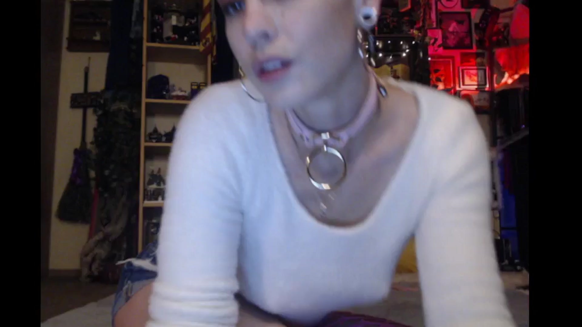Gallery image thumbnail from Ancored's myfreecams stream on, 11/08/2024, 01:35 image 3 of 20