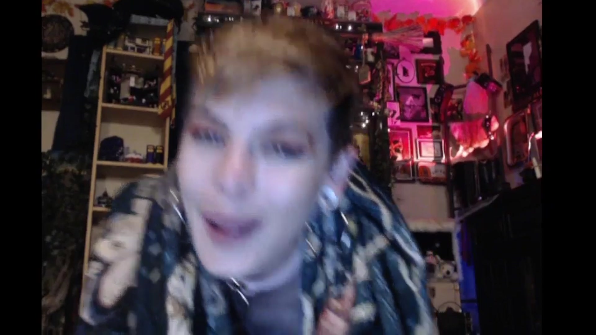 Gallery image thumbnail from Ancored's myfreecams stream on, 11/08/2024, 02:20 image 20 of 20