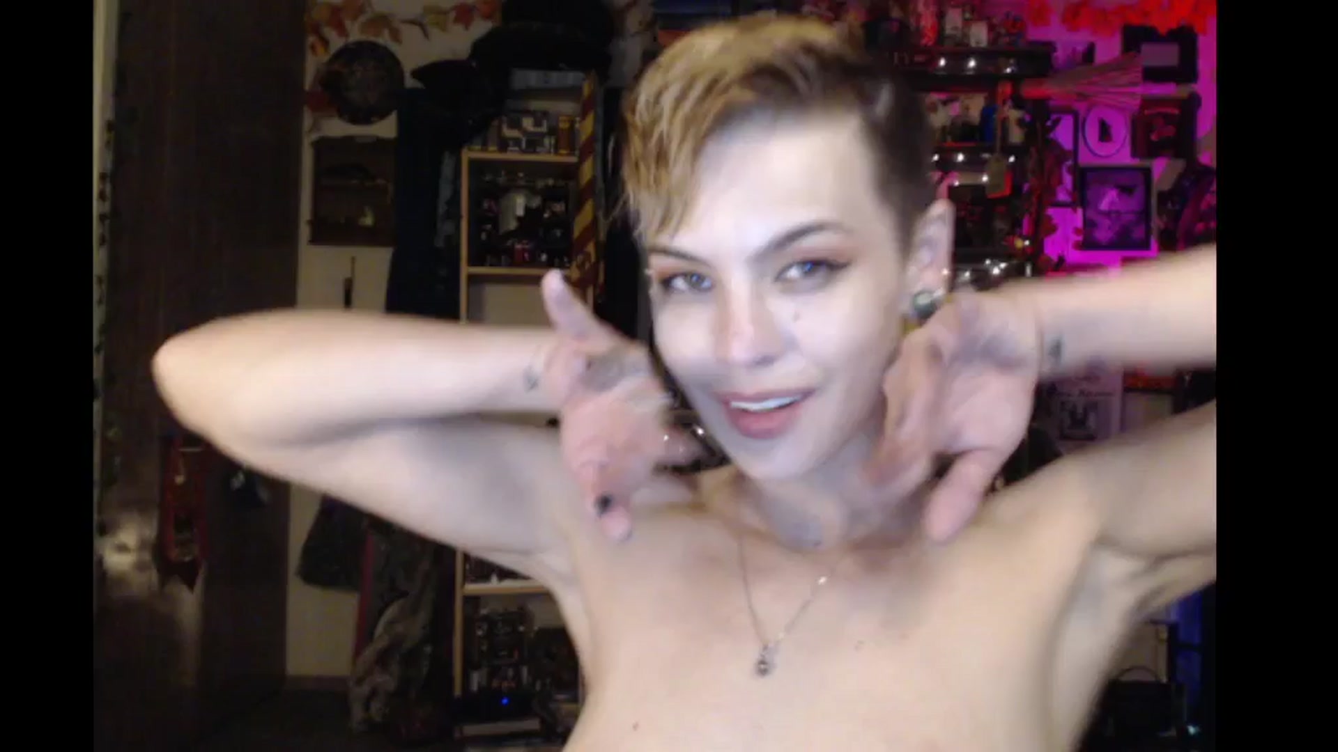 Gallery image thumbnail from Ancored's myfreecams stream on, 11/13/2024, 01:42 image 14 of 20