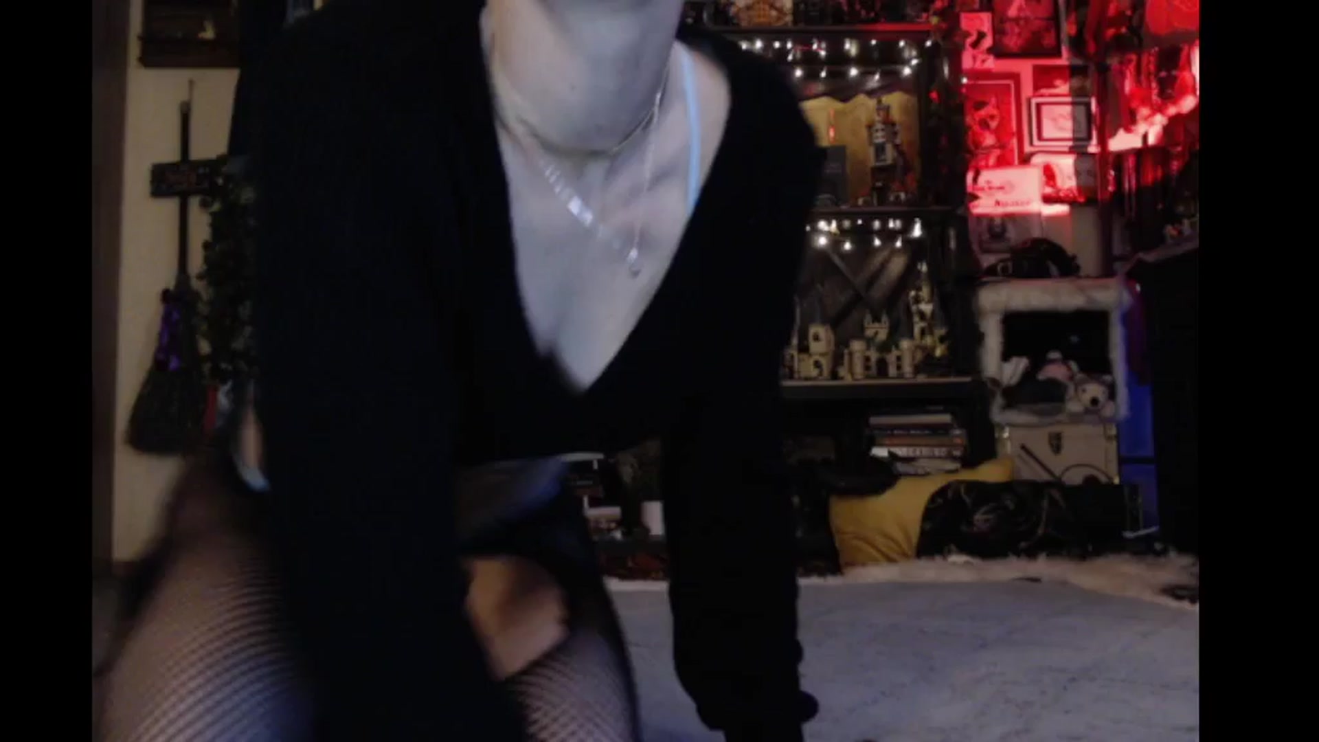 Gallery image thumbnail from Ancored's myfreecams stream on, 11/24/2024, 20:49 image 6 of 20