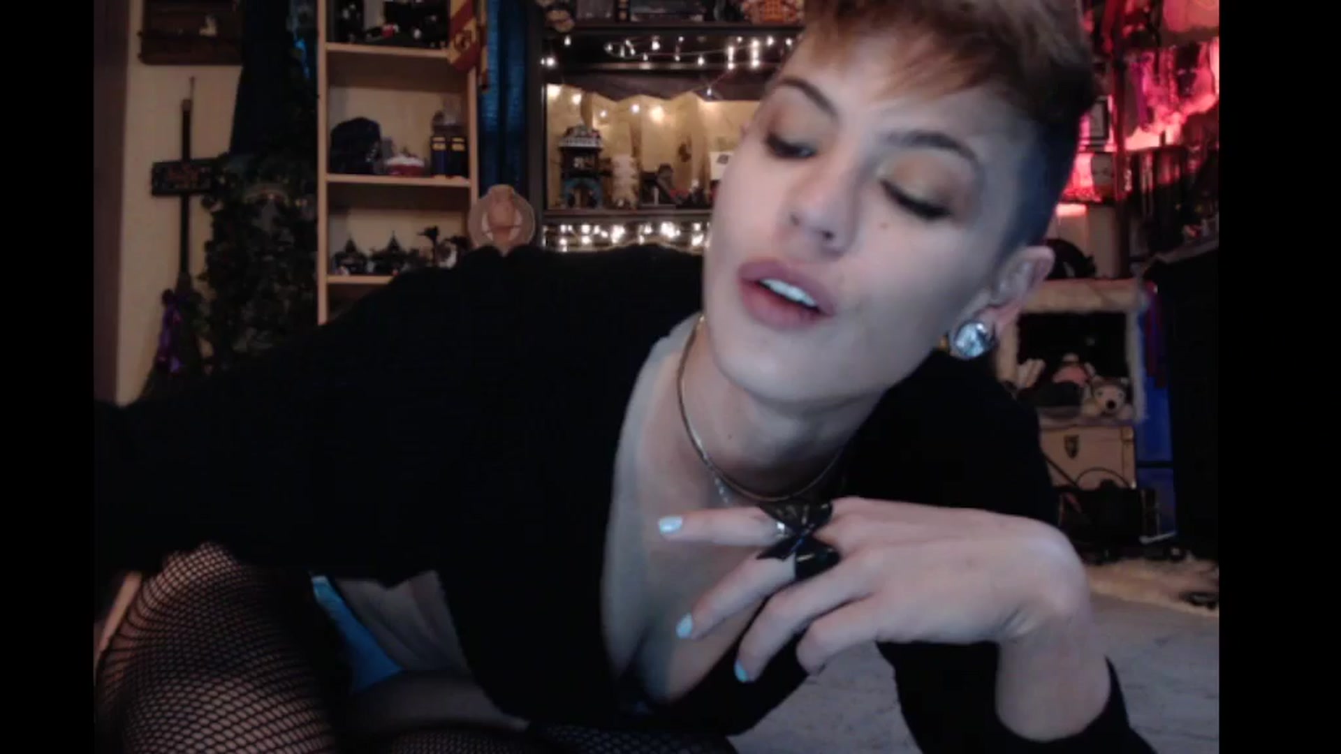 Gallery image thumbnail from Ancored's myfreecams stream on, 11/24/2024, 20:49 image 5 of 20
