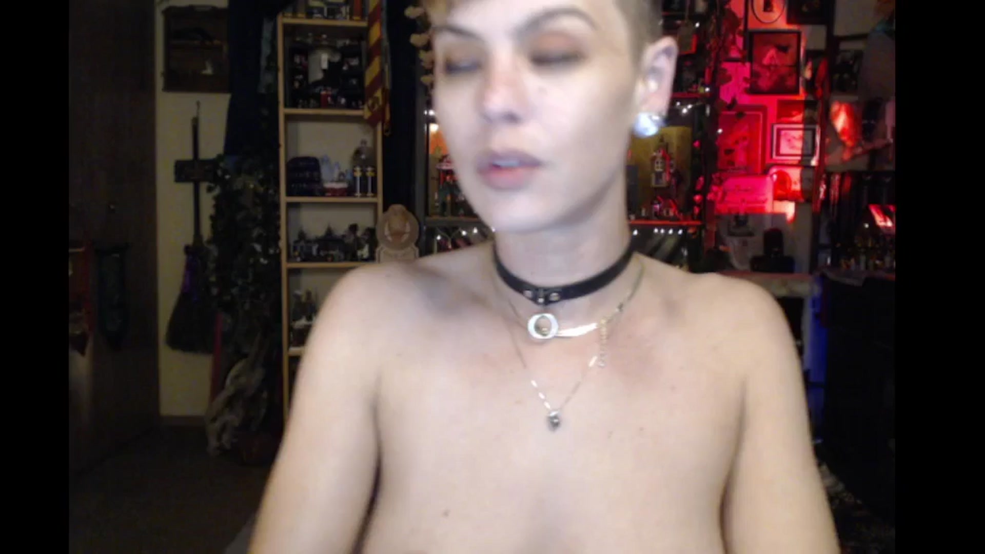 Gallery image thumbnail from Ancored's myfreecams stream on, 11/27/2024, 02:08 image 8 of 20
