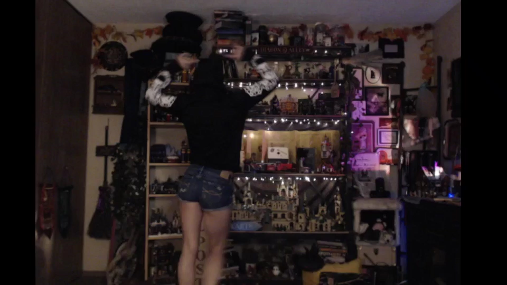 Gallery image thumbnail from Ancored's myfreecams stream on, 11/27/2024, 02:31 image 5 of 20