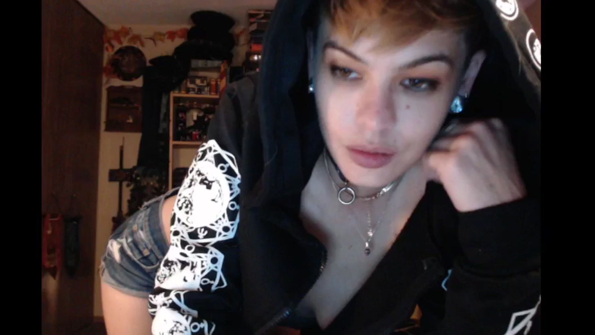Gallery image thumbnail from Ancored's myfreecams stream on, 11/27/2024, 02:31 image 7 of 20