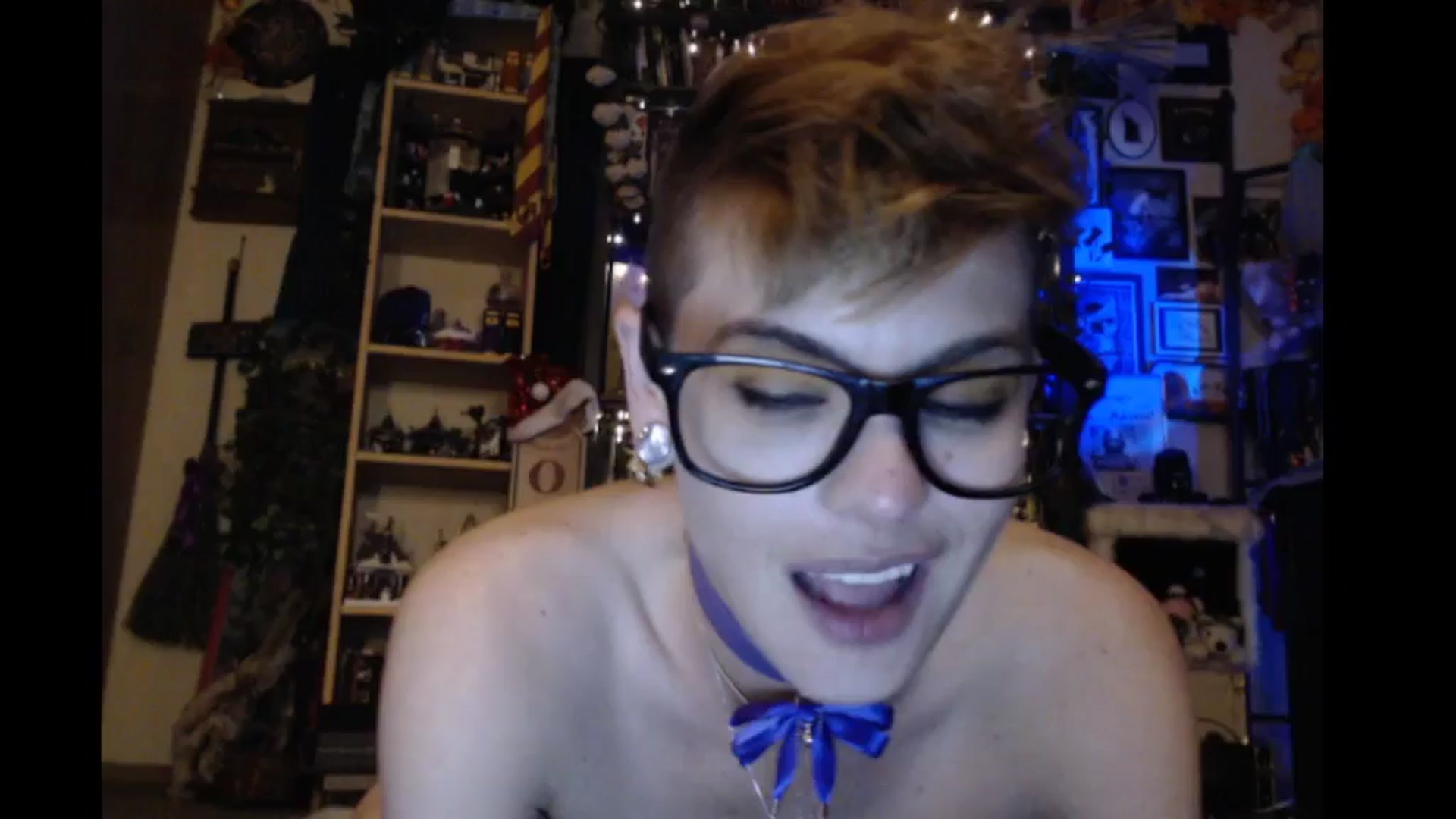 Gallery image thumbnail from Ancored's myfreecams stream on, 11/28/2024, 02:05 image 14 of 20