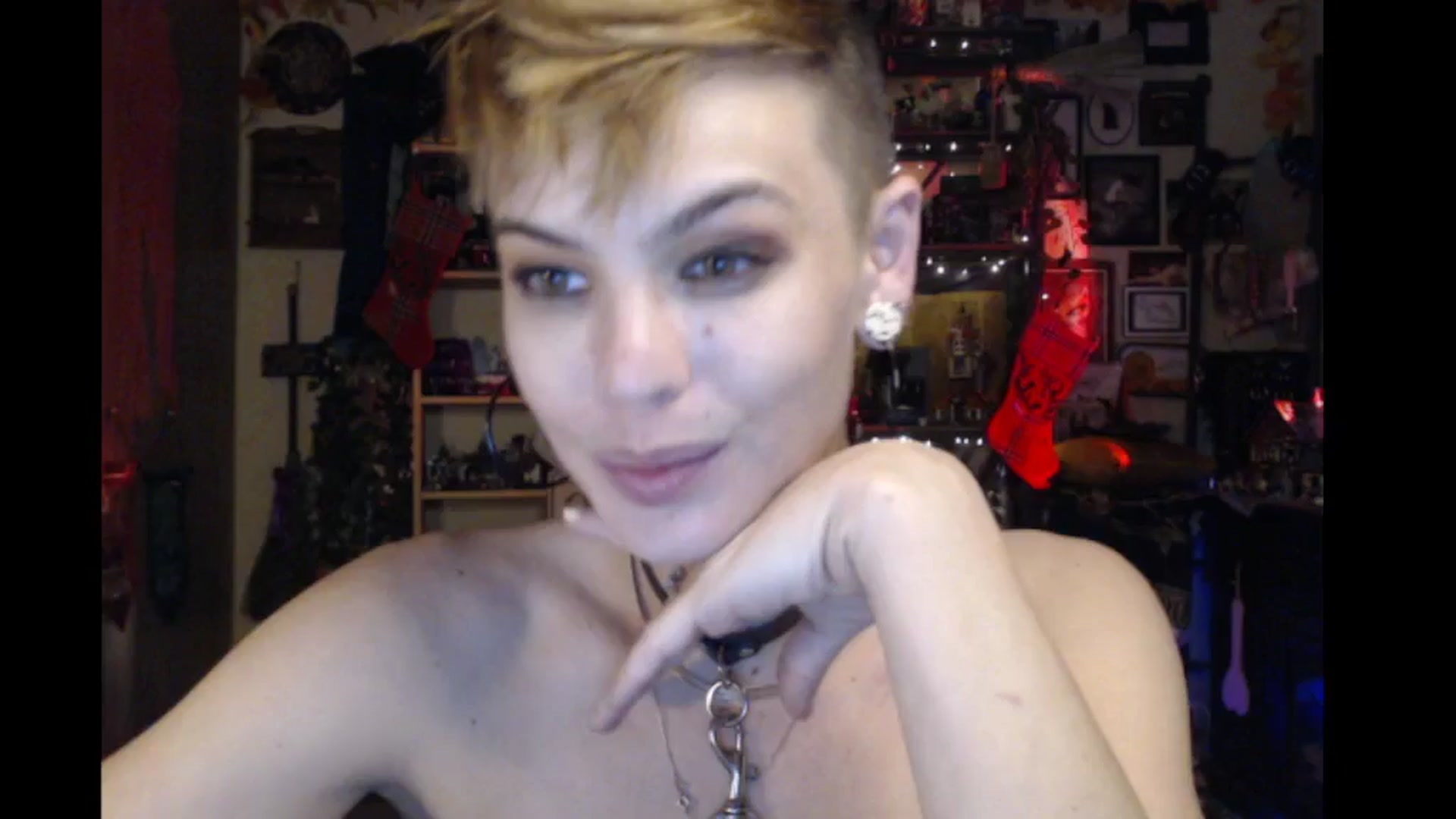 Gallery image thumbnail from Ancored's myfreecams stream on, 11/30/2024, 01:49 image 16 of 20