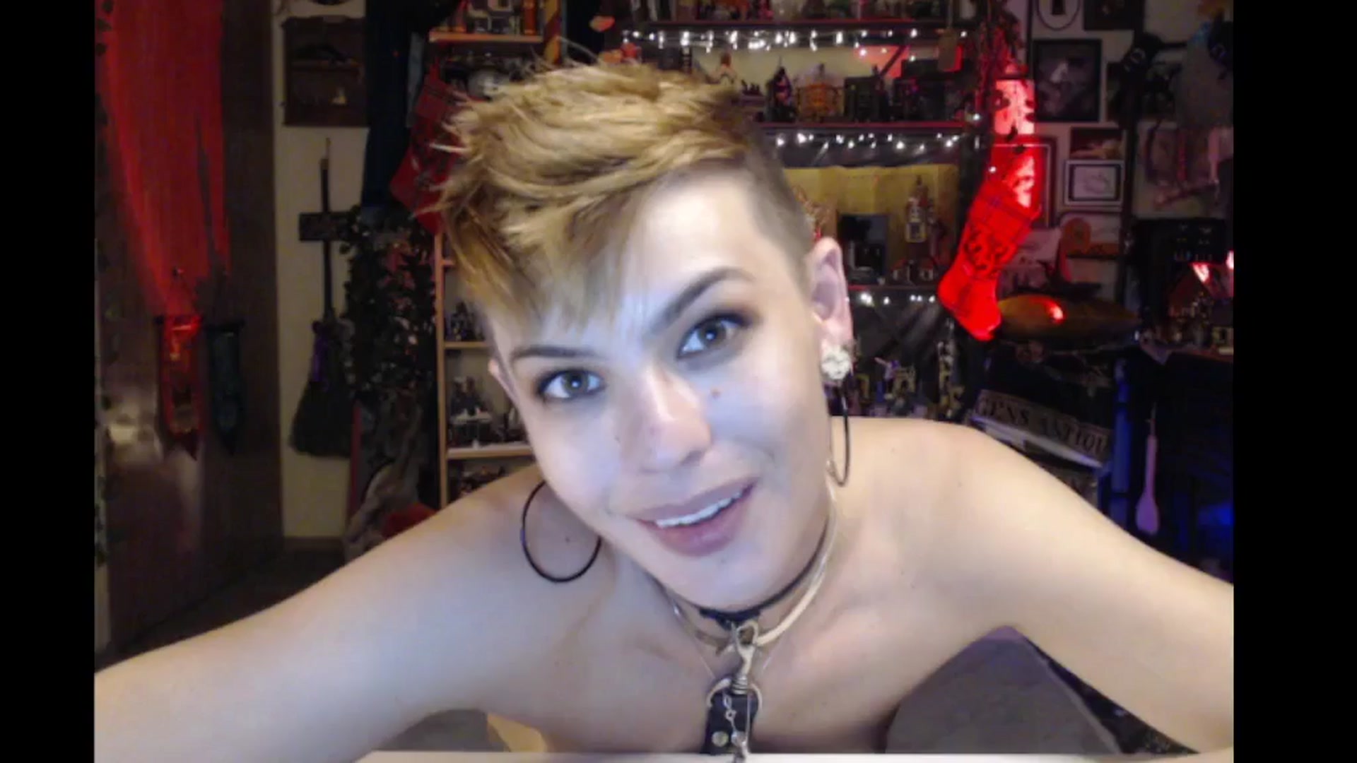 Gallery image thumbnail from Ancored's myfreecams stream on, 11/30/2024, 01:49 image 3 of 20