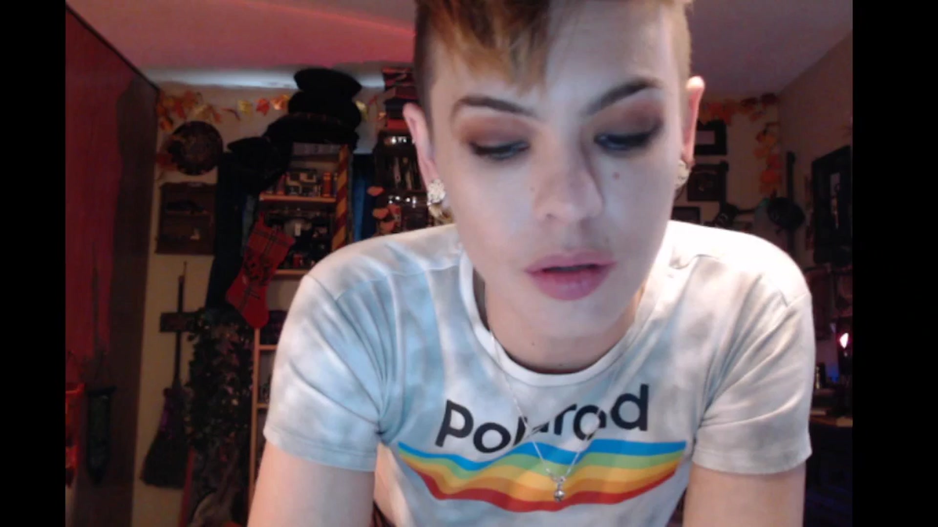 Gallery image thumbnail from Ancored's myfreecams stream on, 11/30/2024, 20:29 image 6 of 20