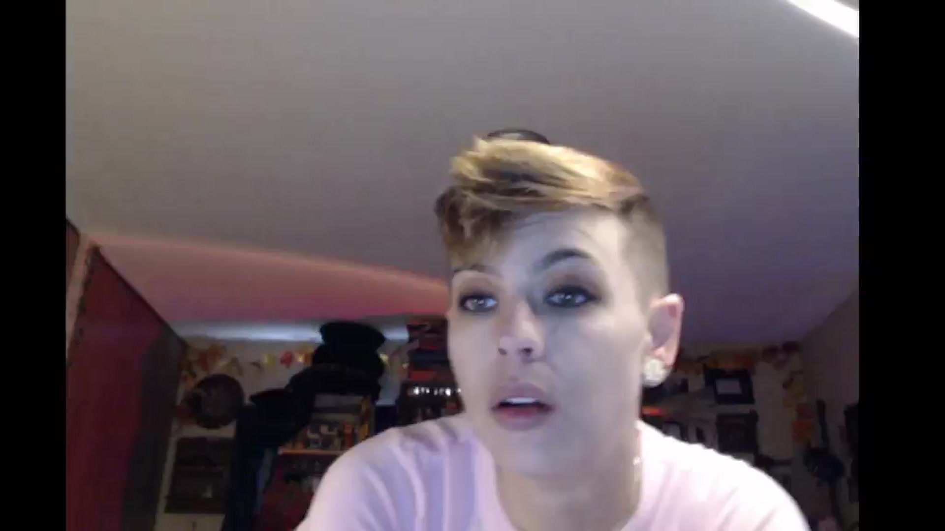 Gallery image thumbnail from Ancored's myfreecams stream on, 11/30/2024, 21:27 image 6 of 20