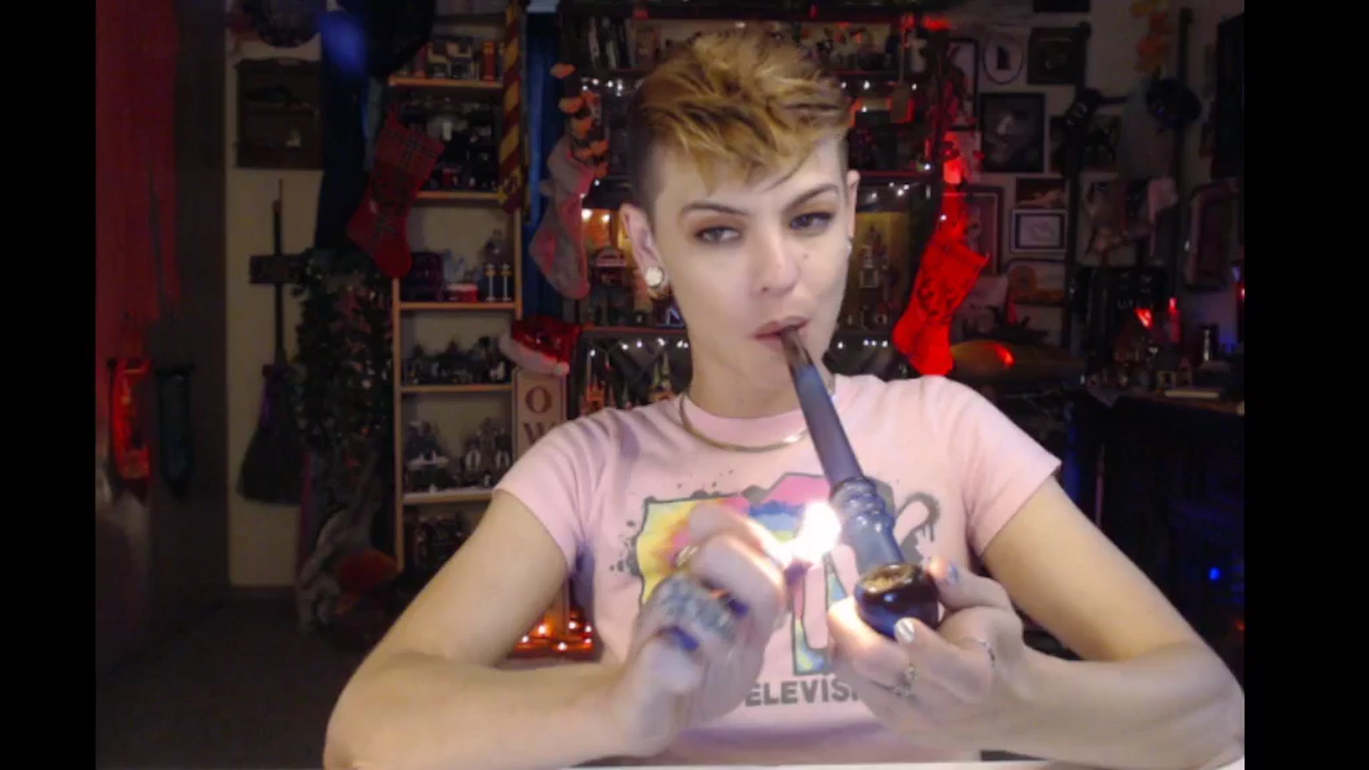 Gallery image thumbnail from Ancored's myfreecams stream on, 11/30/2024, 21:27 image 12 of 20