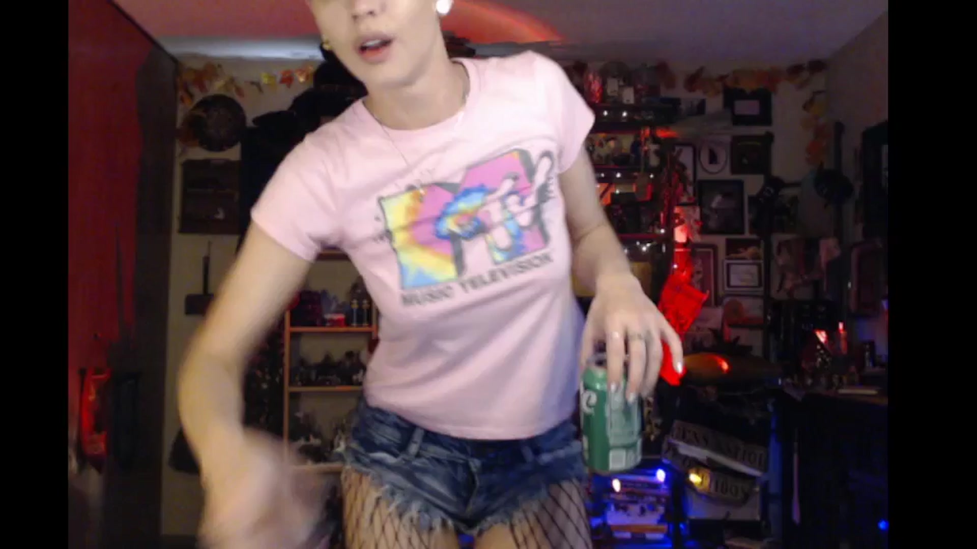 Gallery image thumbnail from Ancored's myfreecams stream on, 11/30/2024, 22:03 image 15 of 20