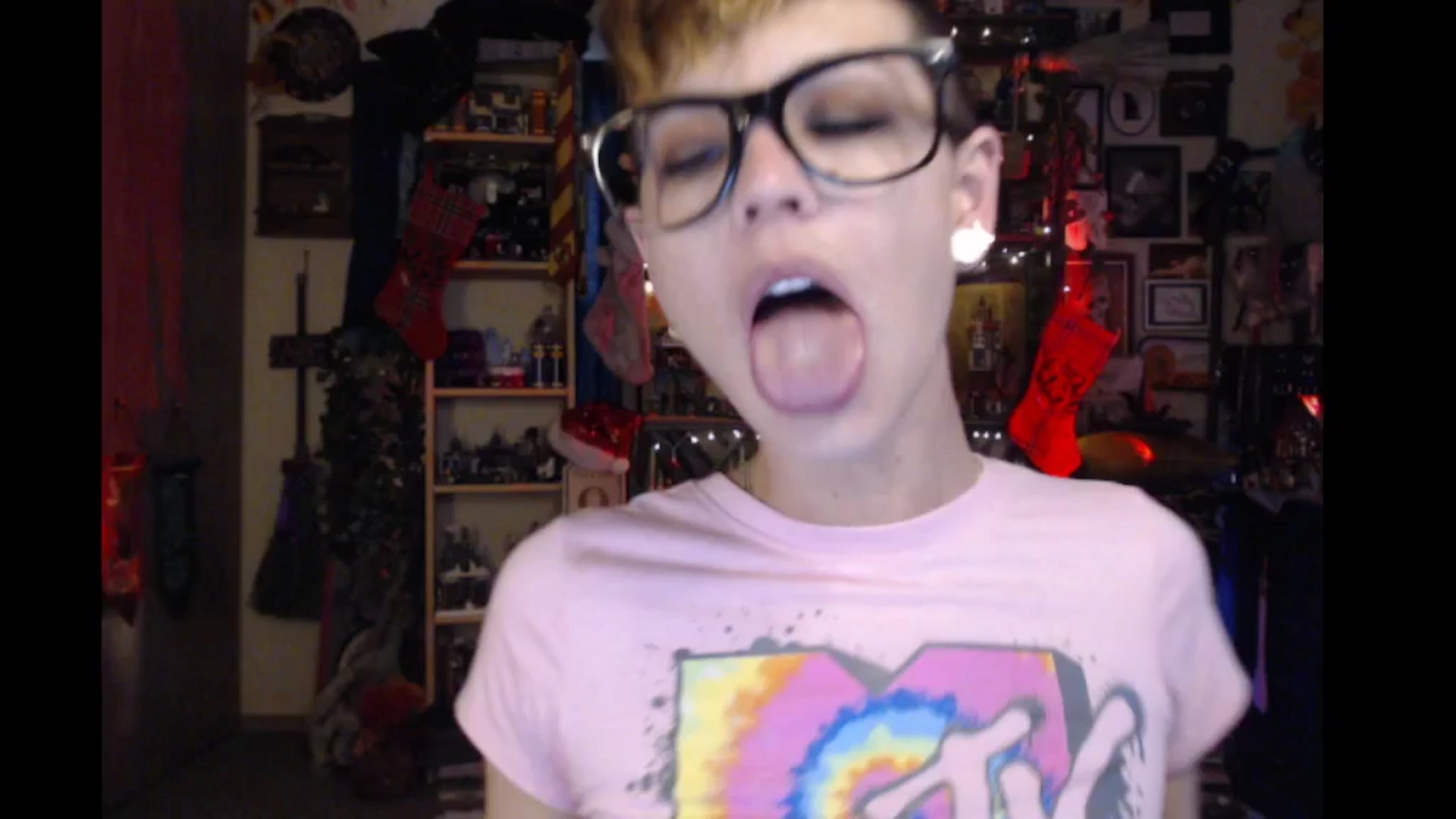 Gallery image thumbnail from Ancored's myfreecams stream on, 11/30/2024, 22:03 image 1 of 20