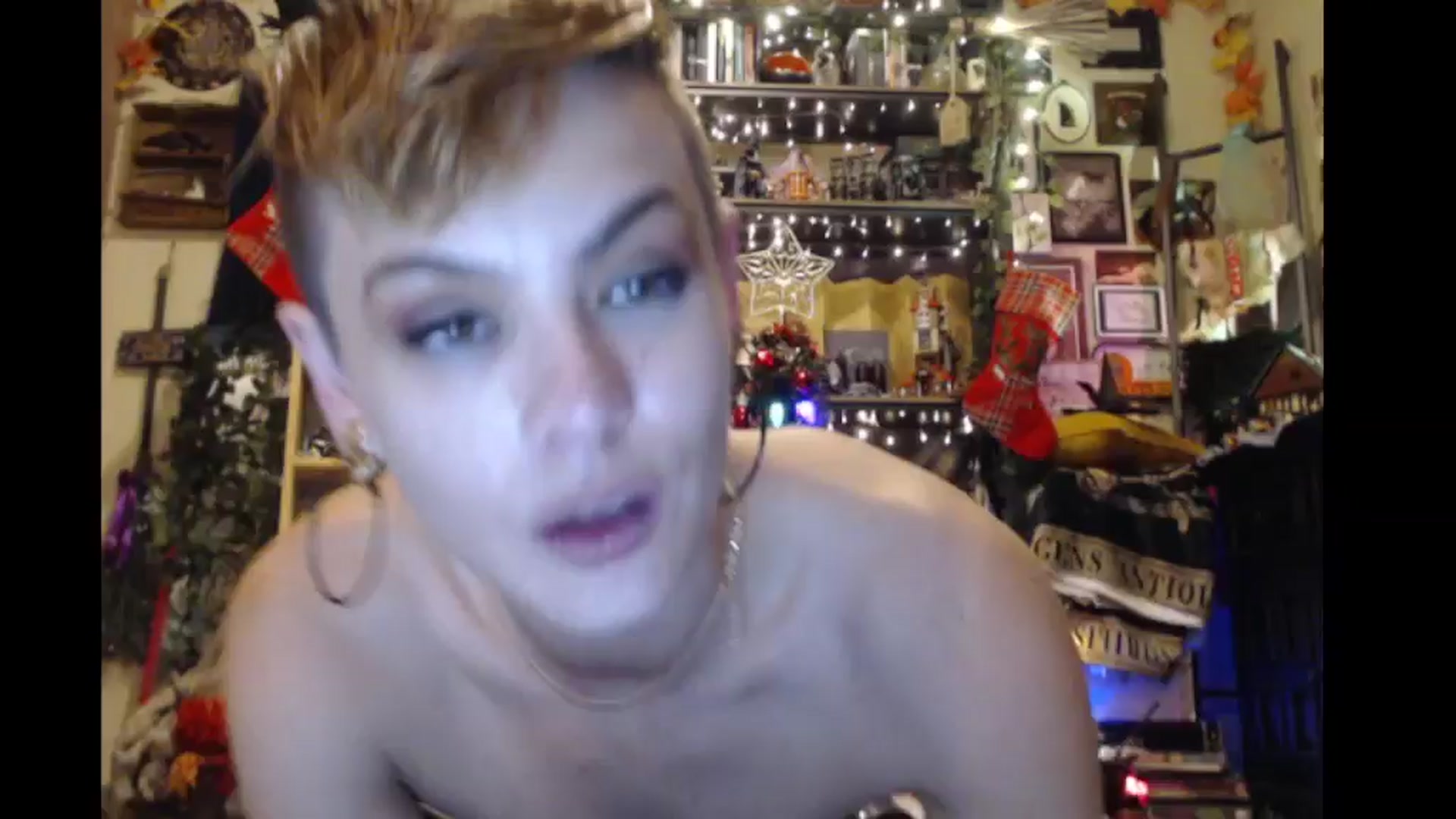 Gallery image thumbnail from Ancored's myfreecams stream on, 12/04/2024, 01:56 image 5 of 20