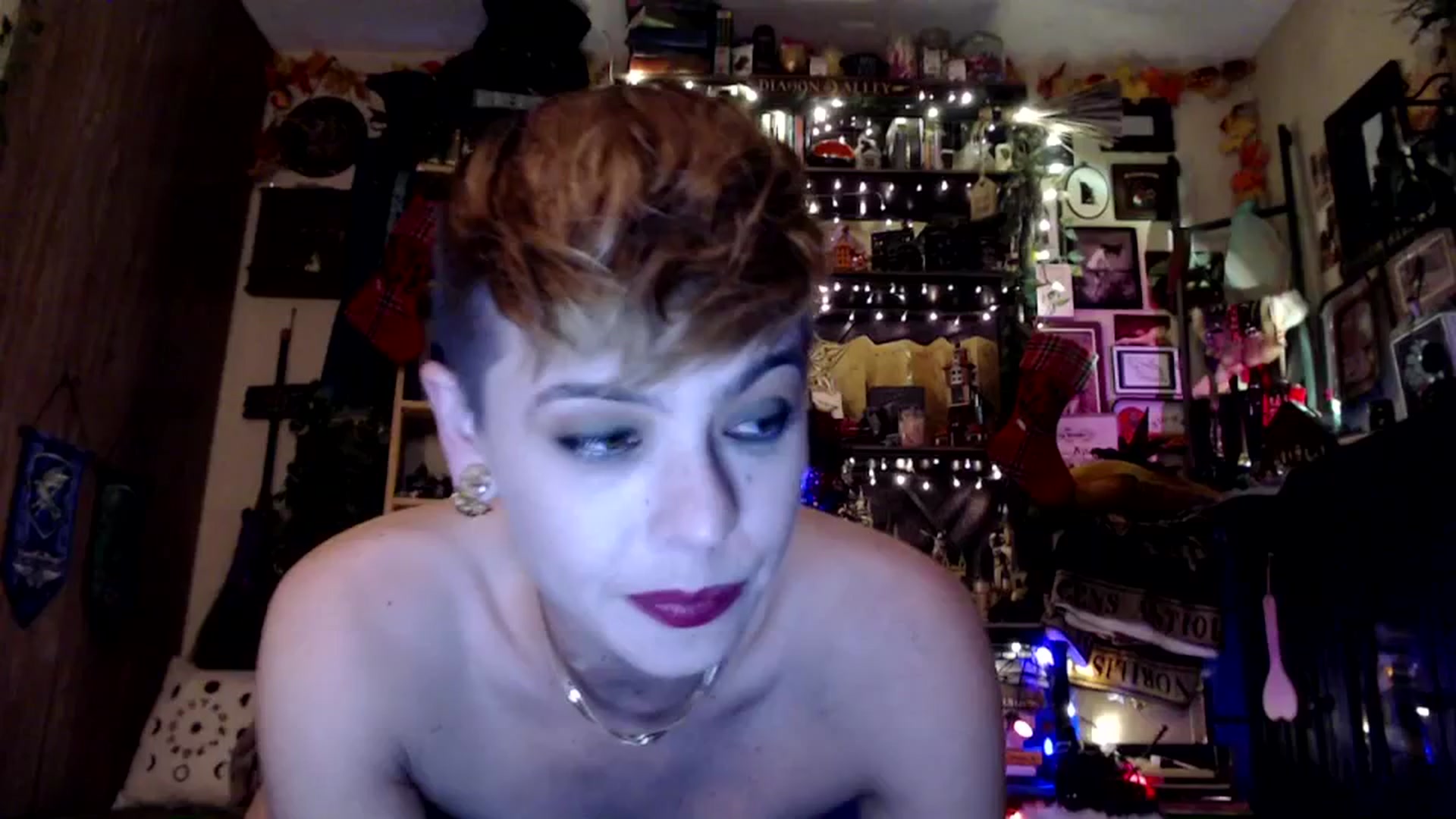 Gallery image thumbnail from Ancored's myfreecams stream on, 12/10/2024, 23:55 image 8 of 20