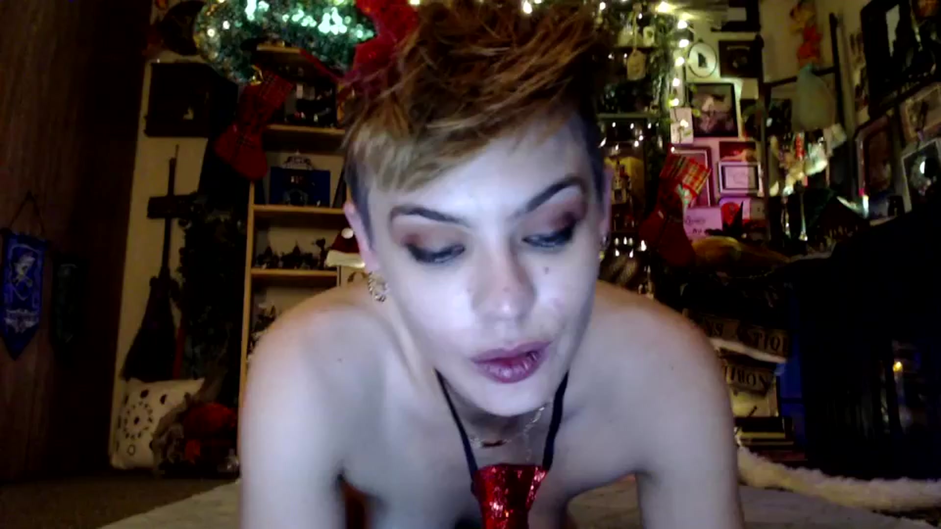 Gallery image thumbnail from Ancored's myfreecams stream on, 12/12/2024, 01:50 image 16 of 20