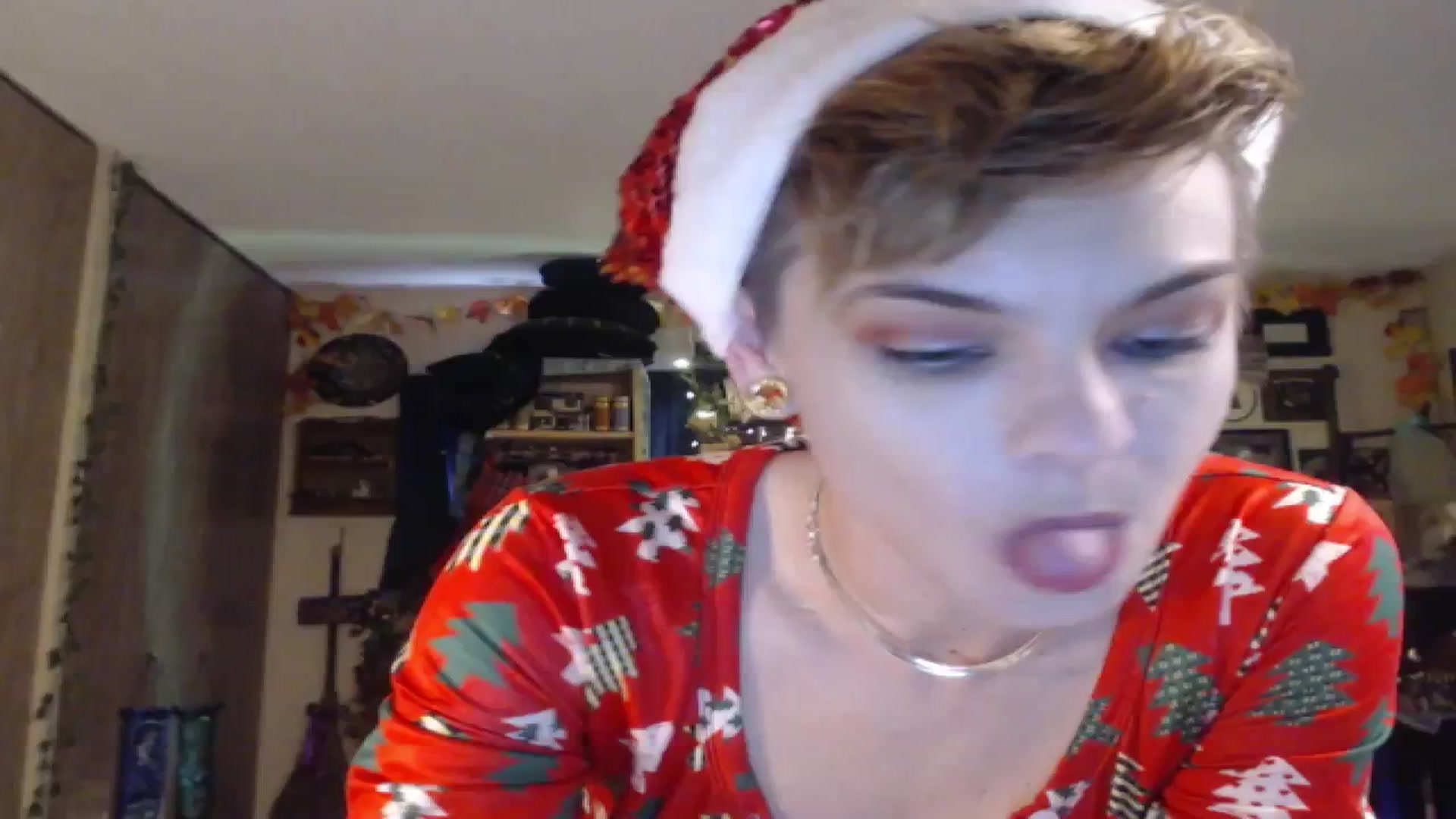 Gallery image thumbnail from Ancored's myfreecams stream on, 12/24/2024, 22:43 image 5 of 20