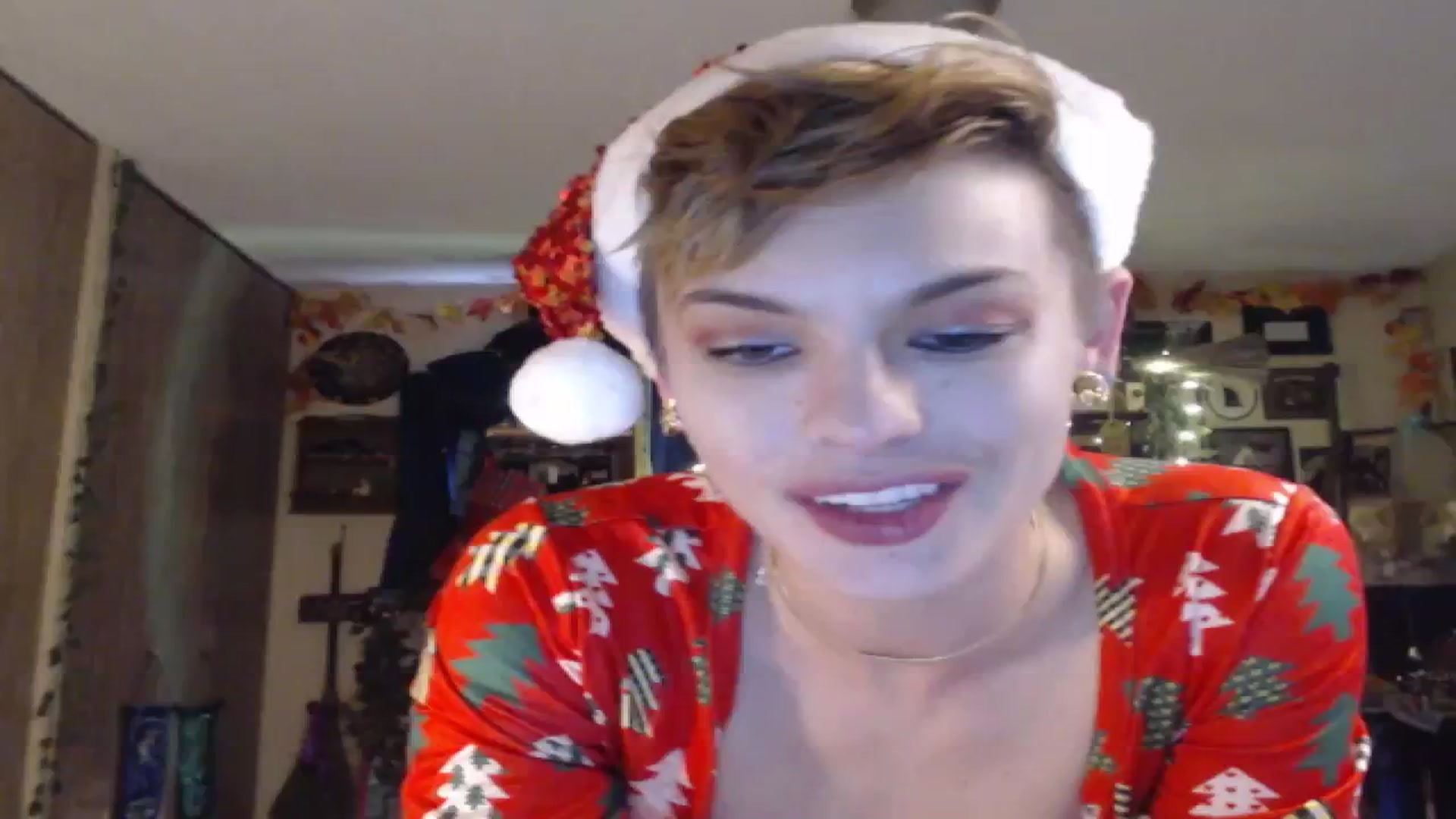 Gallery image thumbnail from Ancored's myfreecams stream on, 12/24/2024, 22:43 image 3 of 20