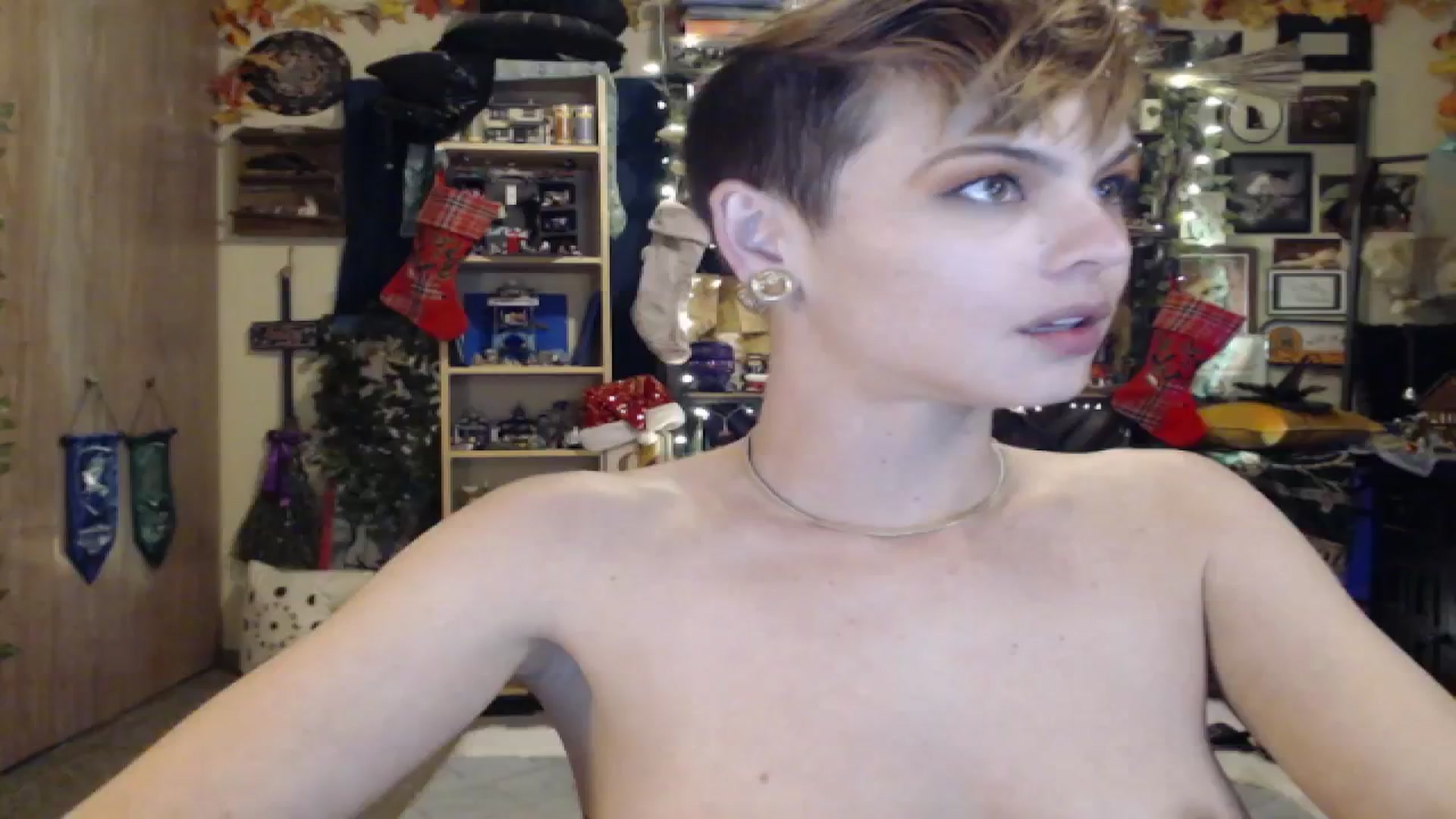 Gallery image thumbnail from Ancored's myfreecams stream on, 12/31/2024, 24:49 image 20 of 20