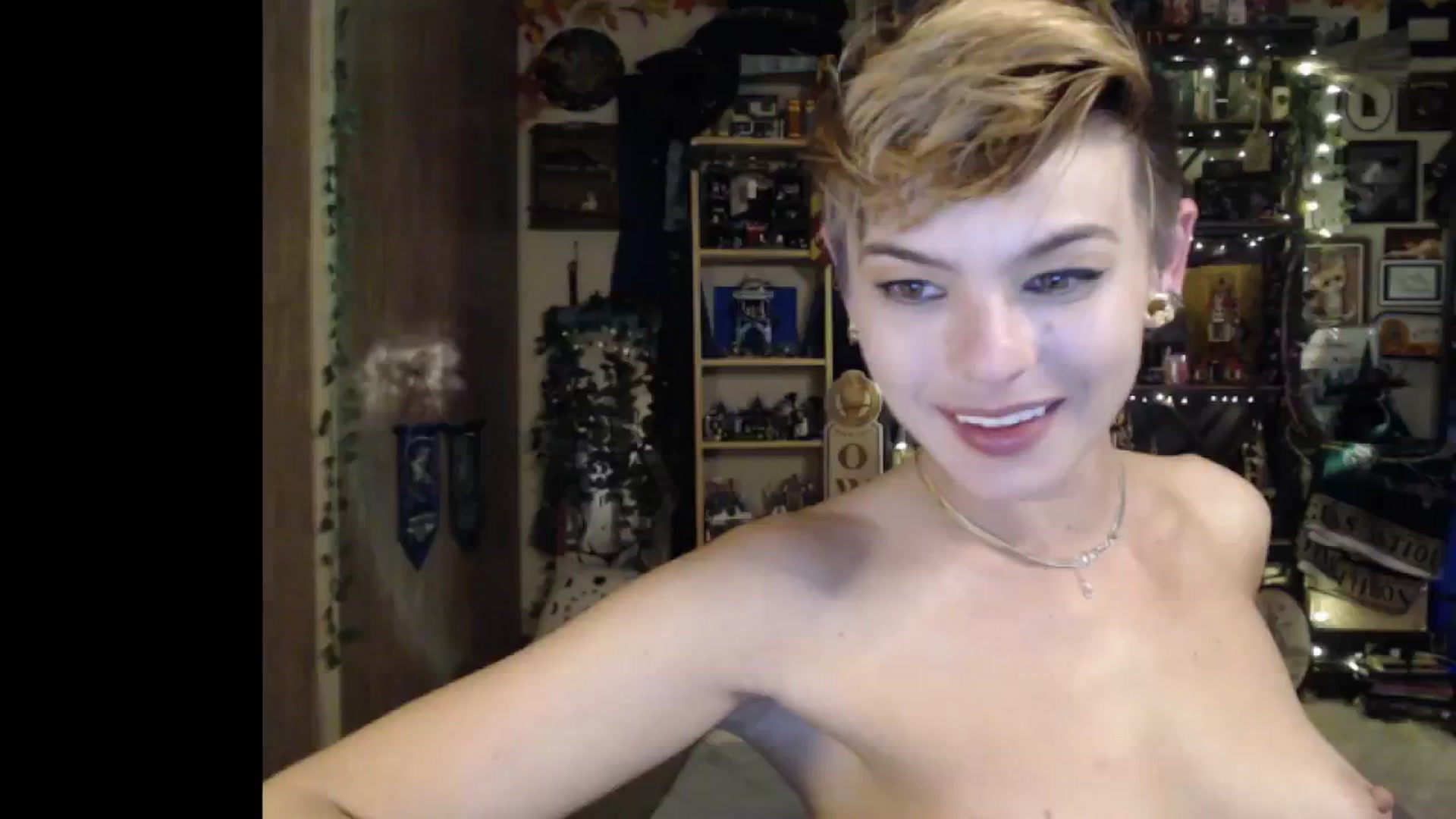 Gallery image thumbnail from Ancored's myfreecams stream on, 01/07/2025, 01:31 image 3 of 20