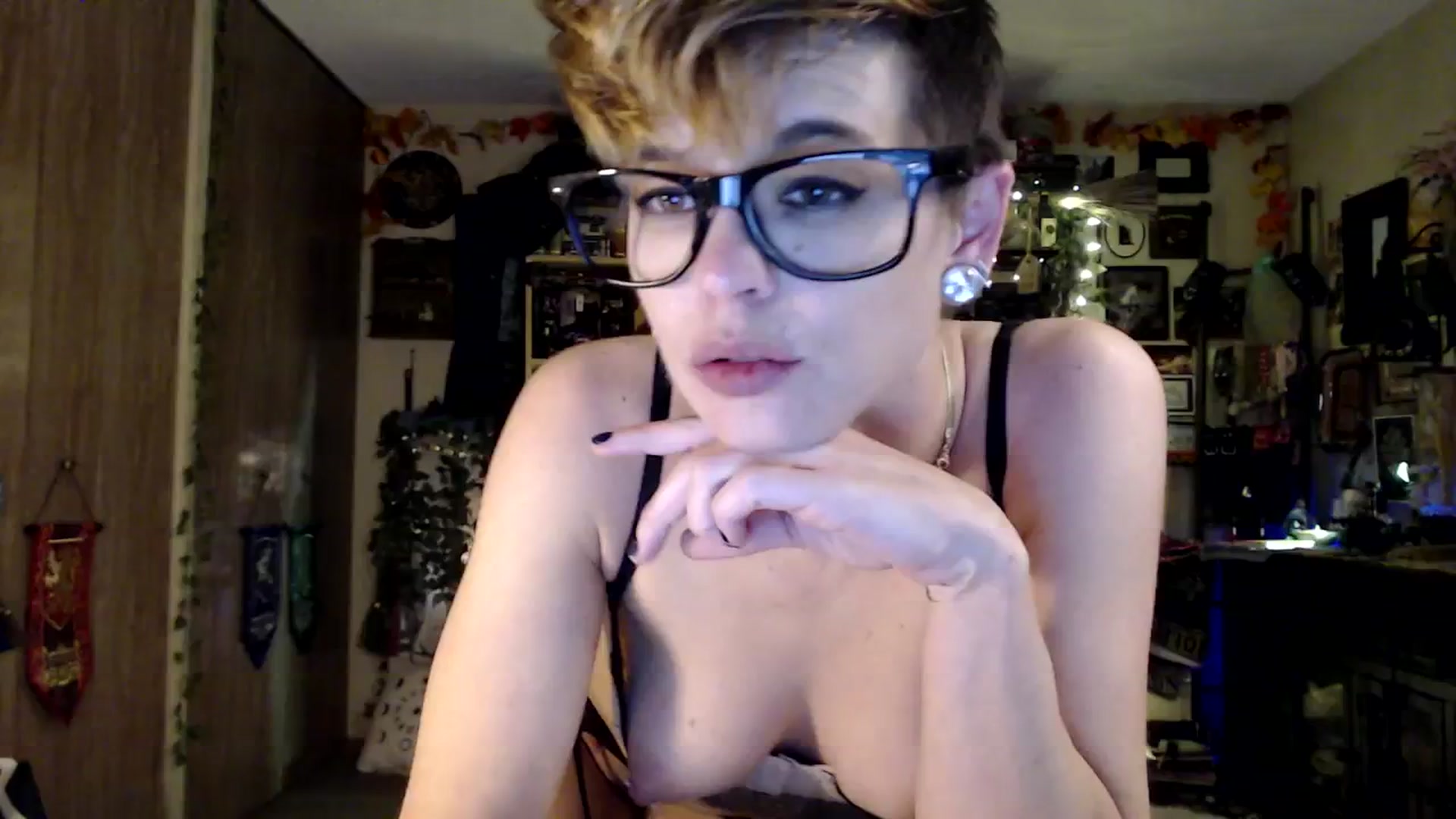 Gallery image thumbnail from Ancored's myfreecams stream on, 01/16/2025, 01:57 image 7 of 20