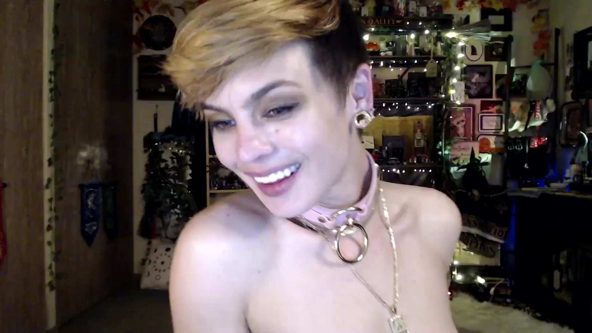 Gallery image thumbnail from Ancored's myfreecams stream on, 01/30/2025, 03:36 image 16 of 20