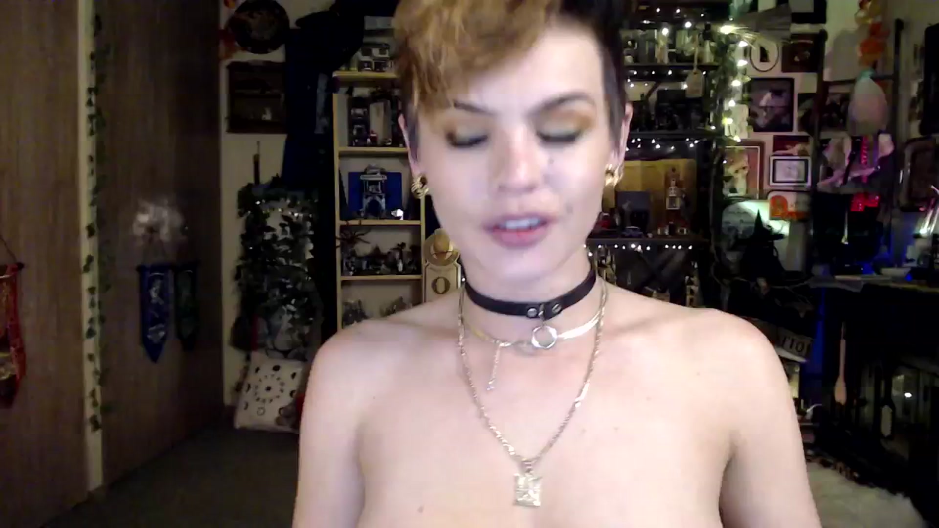Gallery image thumbnail from Ancored's myfreecams stream on, 02/01/2025, 01:35 image 17 of 20