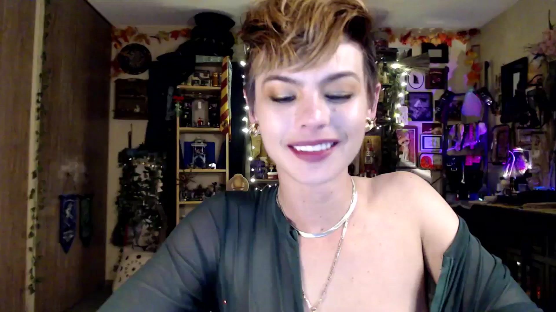 Gallery image thumbnail from Ancored's myfreecams stream on, 02/05/2025, 02:37 image 2 of 20