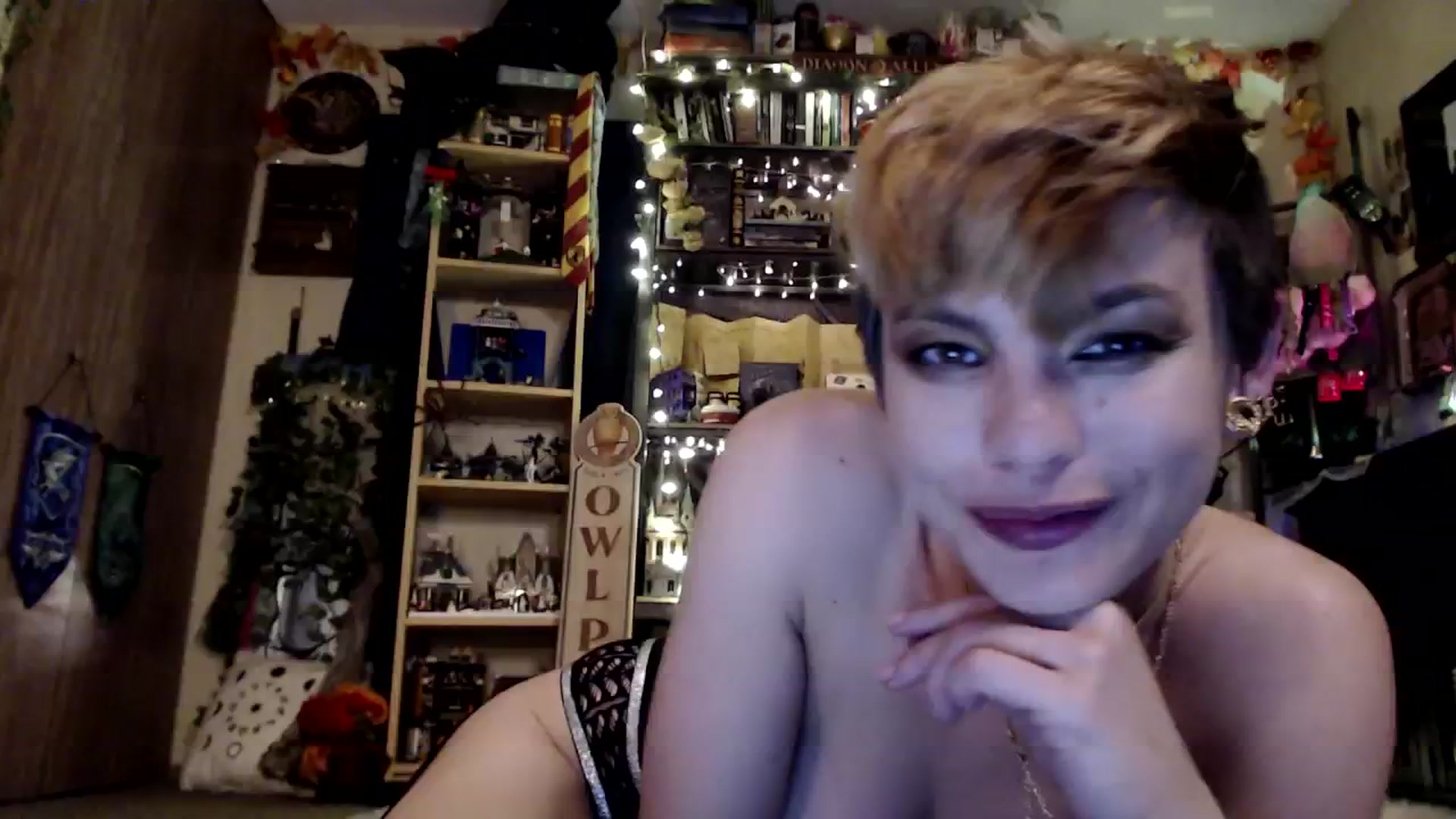 Gallery image thumbnail from Ancored's myfreecams stream on, 02/07/2025, 02:23 image 8 of 20