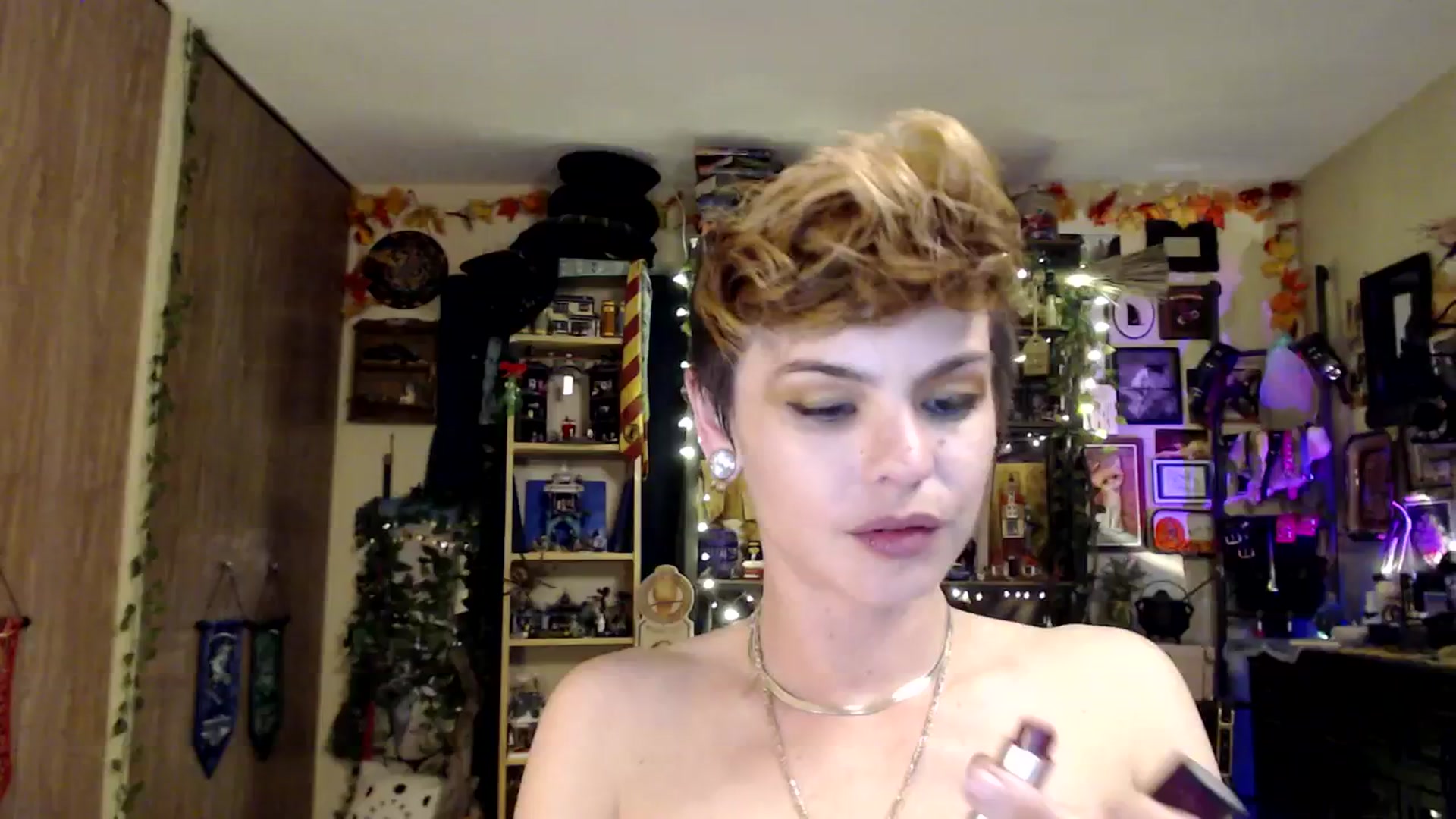 Gallery image thumbnail from Ancored's myfreecams stream on, 02/08/2025, 01:32 image 13 of 20