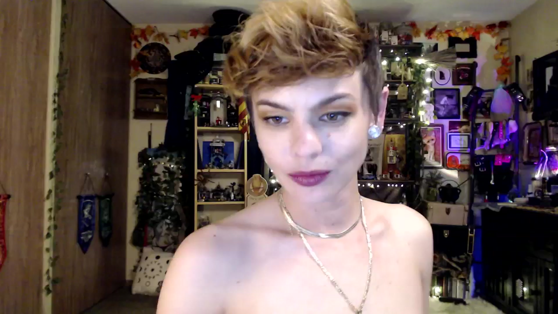 Gallery image thumbnail from Ancored's myfreecams stream on, 02/08/2025, 01:32 image 17 of 20