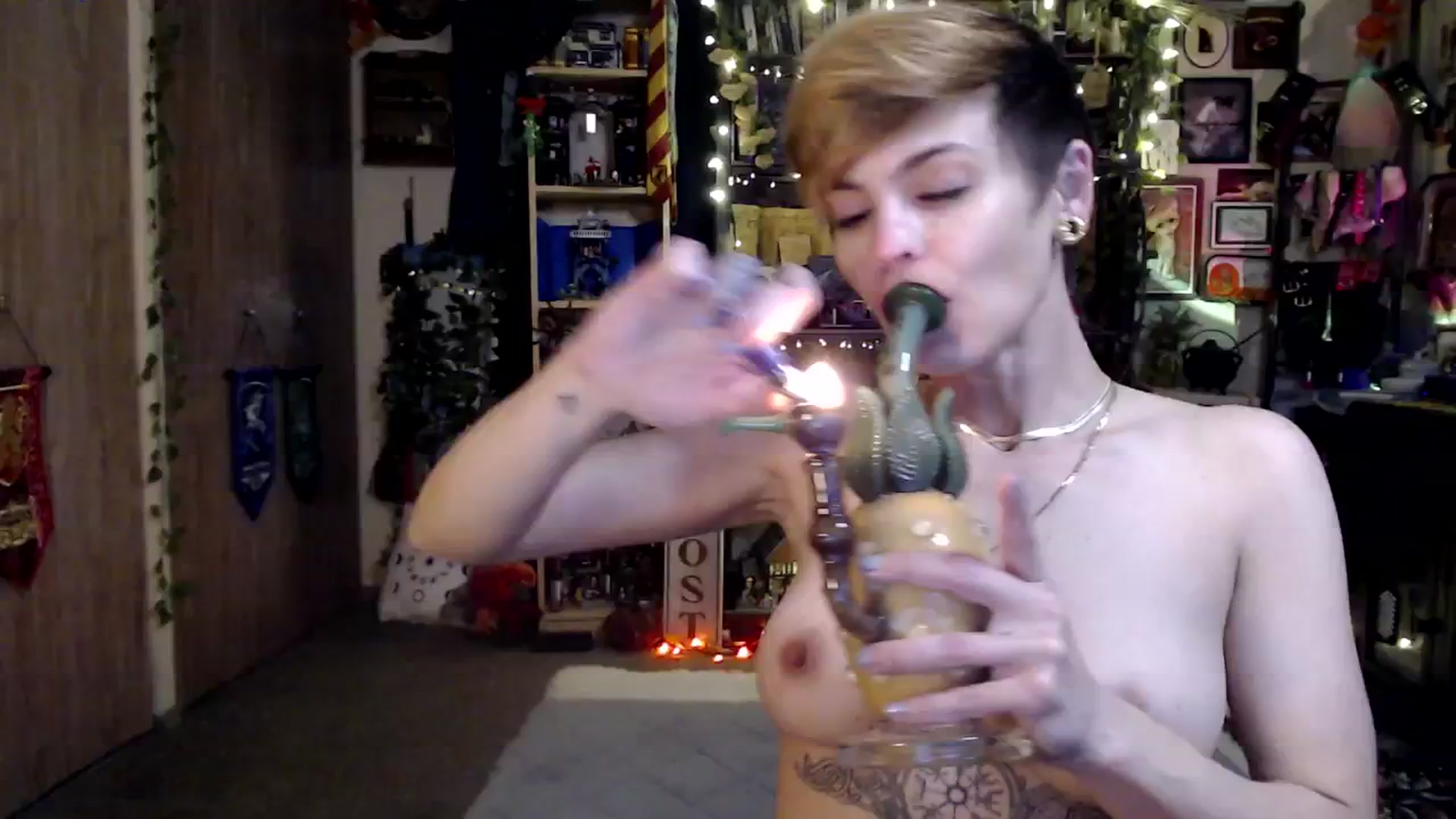 Gallery image thumbnail from Ancored's myfreecams stream on, 02/14/2025, 01:23 image 13 of 20