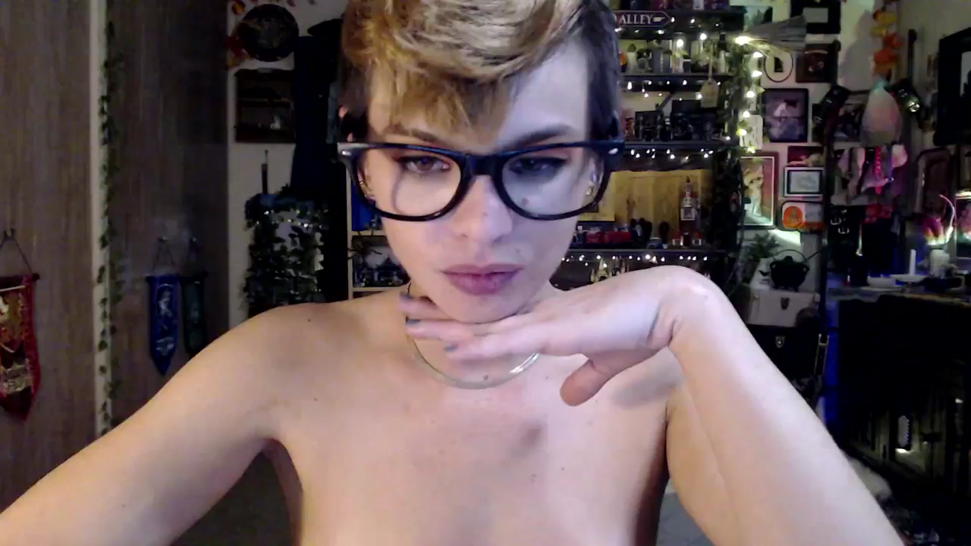 Gallery image thumbnail from Ancored's myfreecams stream on, 02/21/2025, 02:23 image 12 of 20