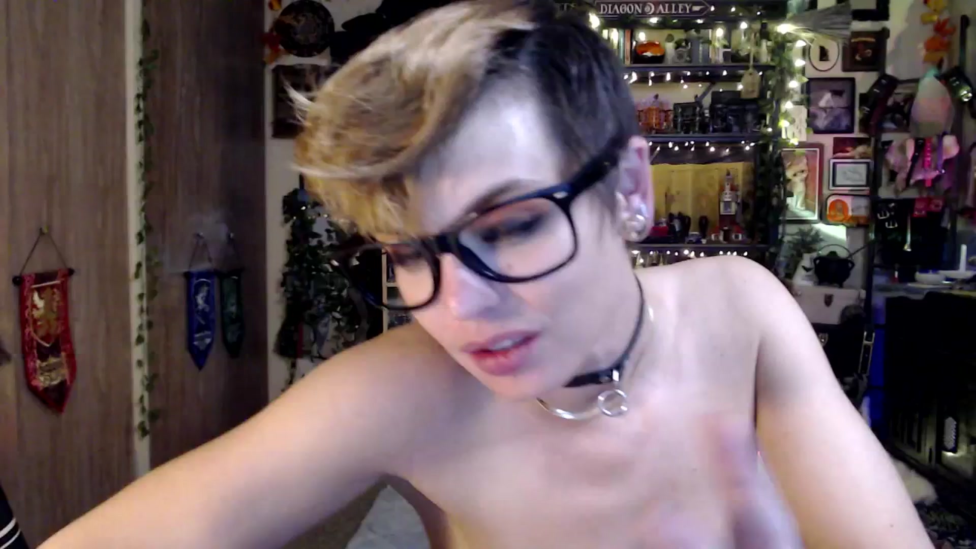 Gallery image thumbnail from Ancored's myfreecams stream on, 02/21/2025, 03:11 image 12 of 20
