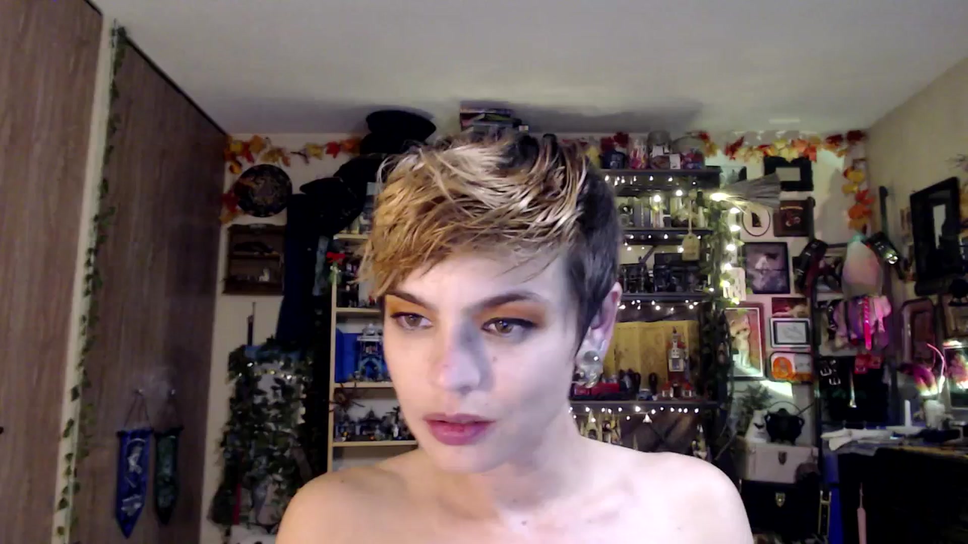 Gallery image thumbnail from Ancored's myfreecams stream on, 02/25/2025, 01:59 image 4 of 20