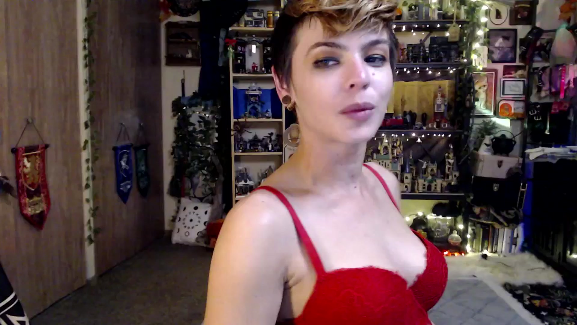 Gallery image thumbnail from Ancored's myfreecams stream on, 02/26/2025, 05:09 image 12 of 20