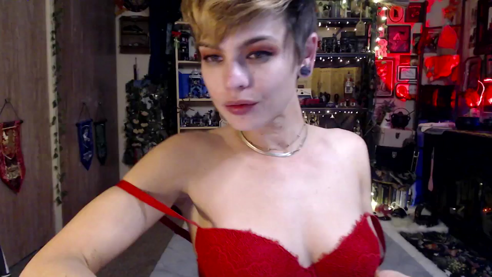 Gallery image thumbnail from Ancored's myfreecams stream on, 03/06/2025, 03:04 image 16 of 20