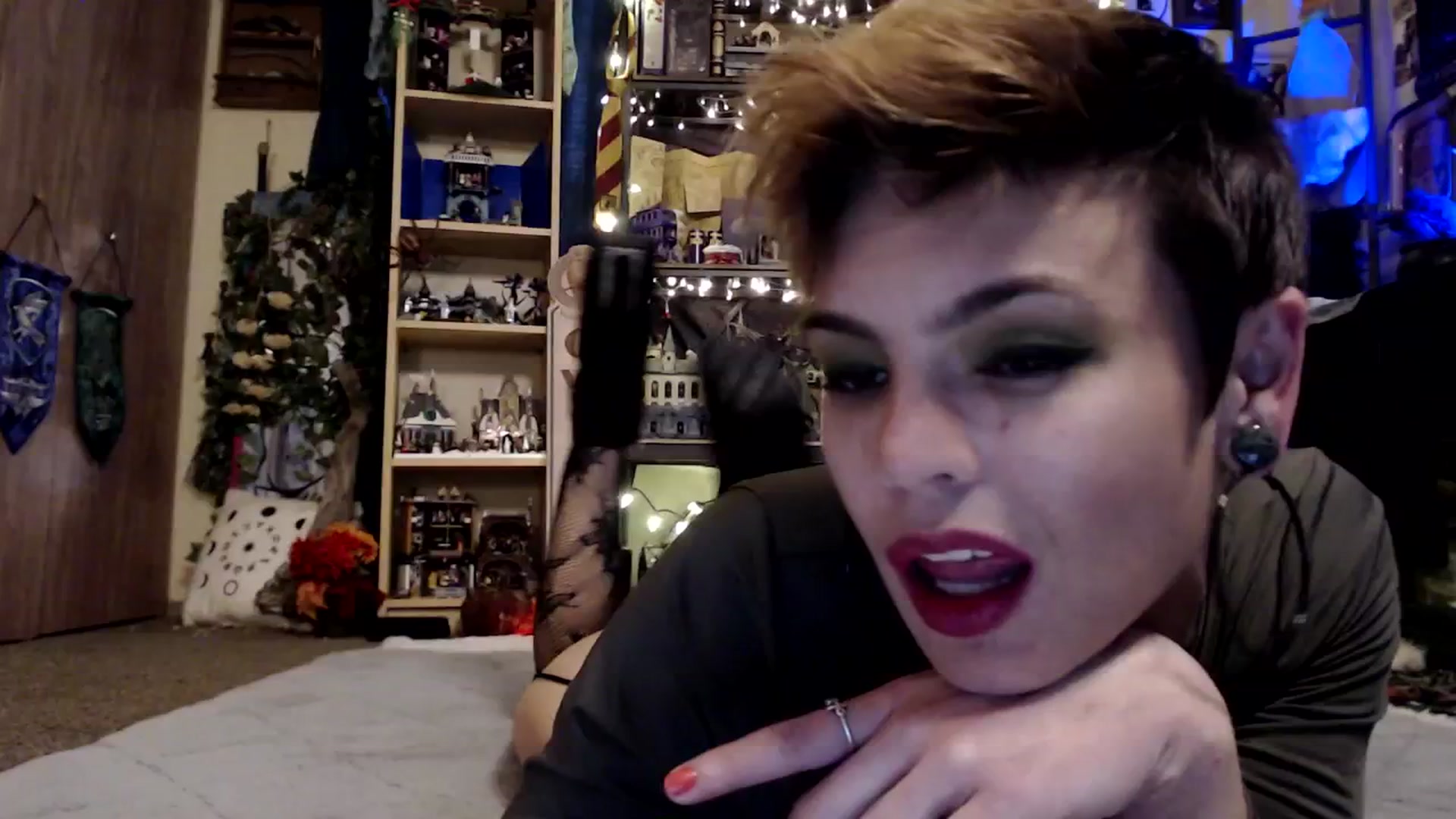 Gallery image thumbnail from Ancored's myfreecams stream on, 03/10/2025, 23:45 image 7 of 20