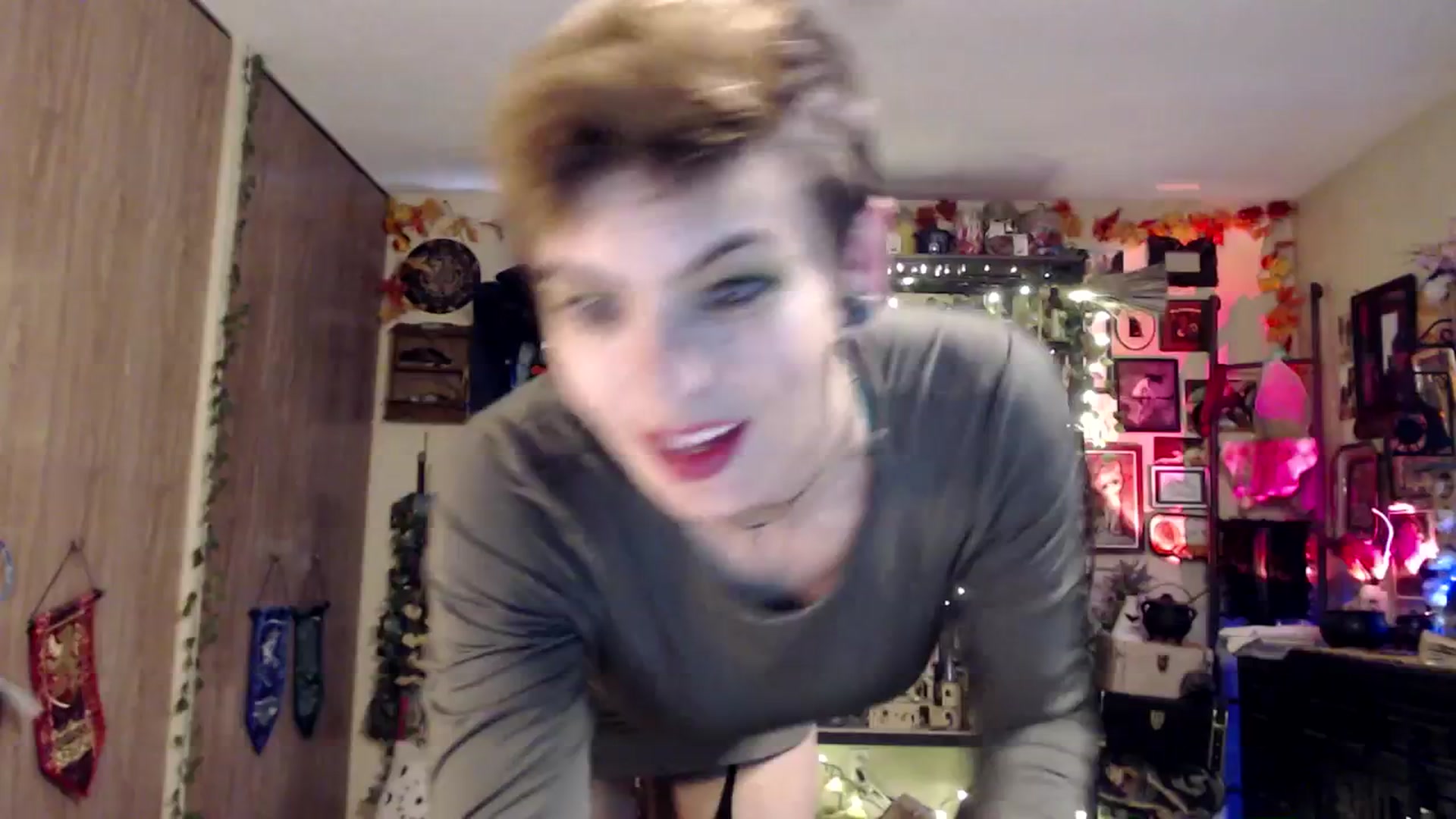 Gallery image thumbnail from Ancored's myfreecams stream on, 03/10/2025, 23:45 image 1 of 20