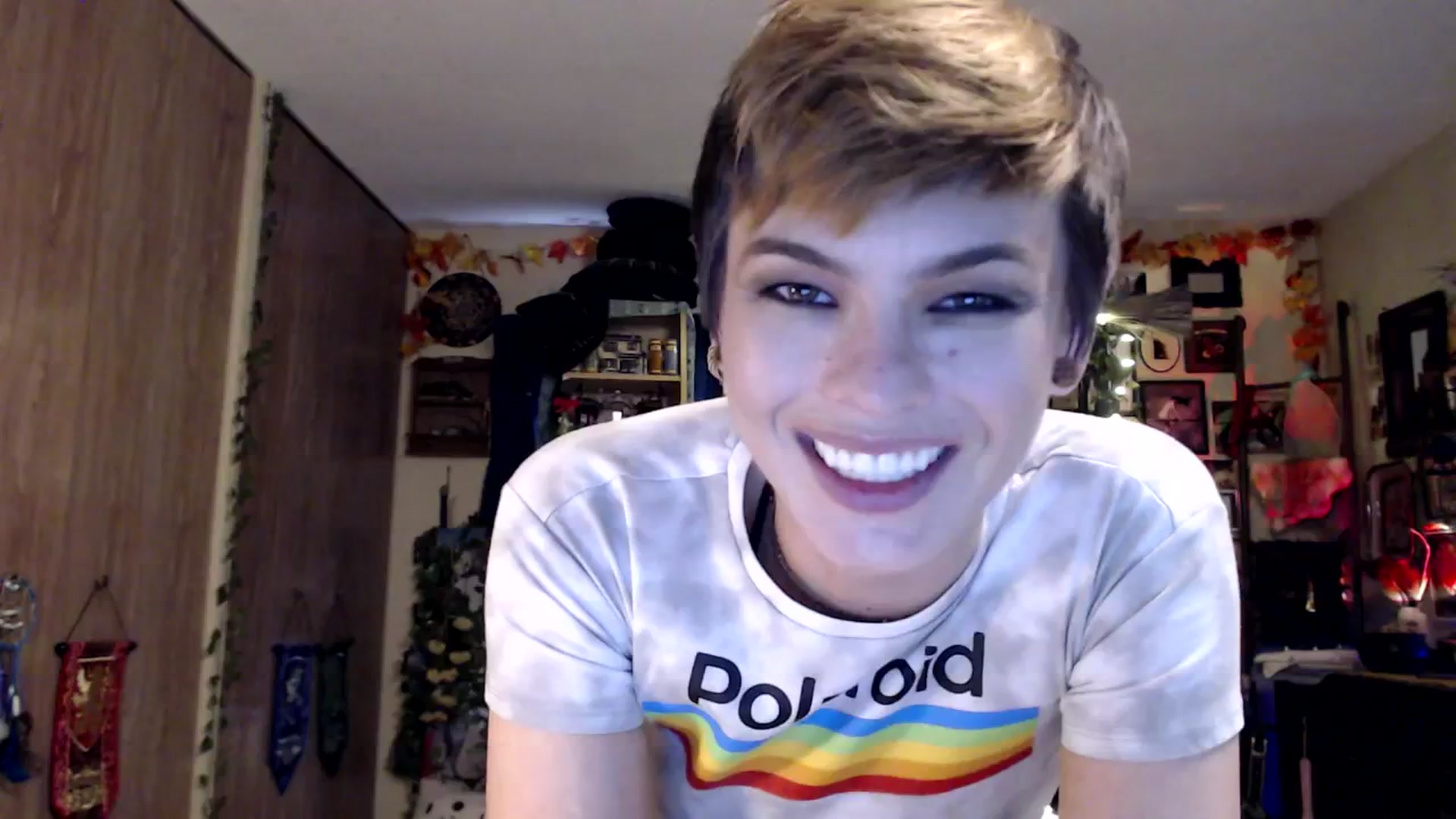 Gallery image thumbnail from Ancored's myfreecams stream on, 03/13/2025, 23:44 image 12 of 20