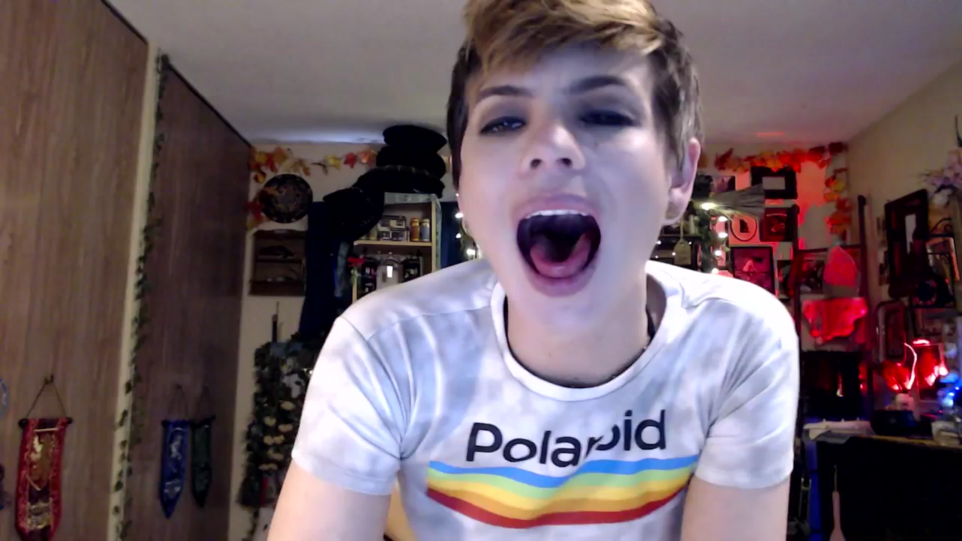 Gallery image thumbnail from Ancored's myfreecams stream on, 03/13/2025, 23:44 image 2 of 20