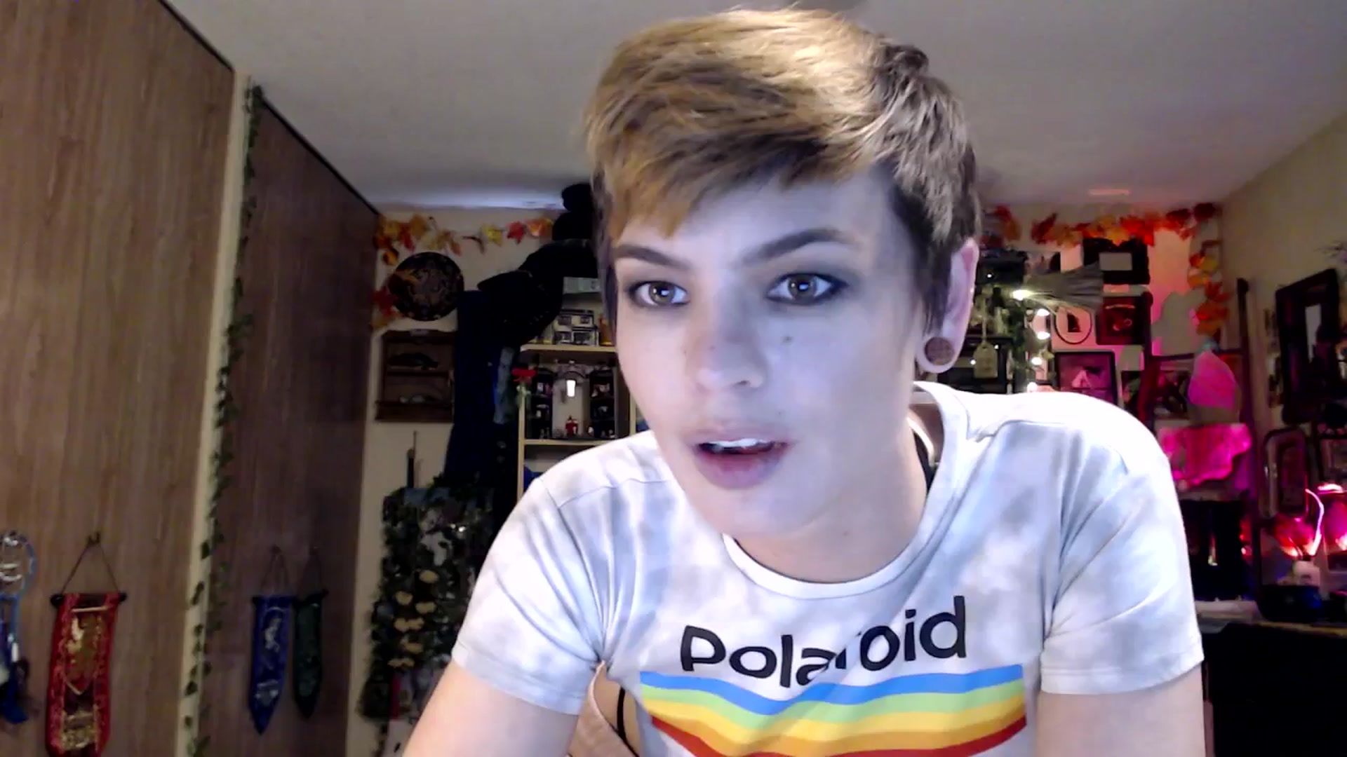 Gallery image thumbnail from Ancored's myfreecams stream on, 03/13/2025, 23:44 image 10 of 20