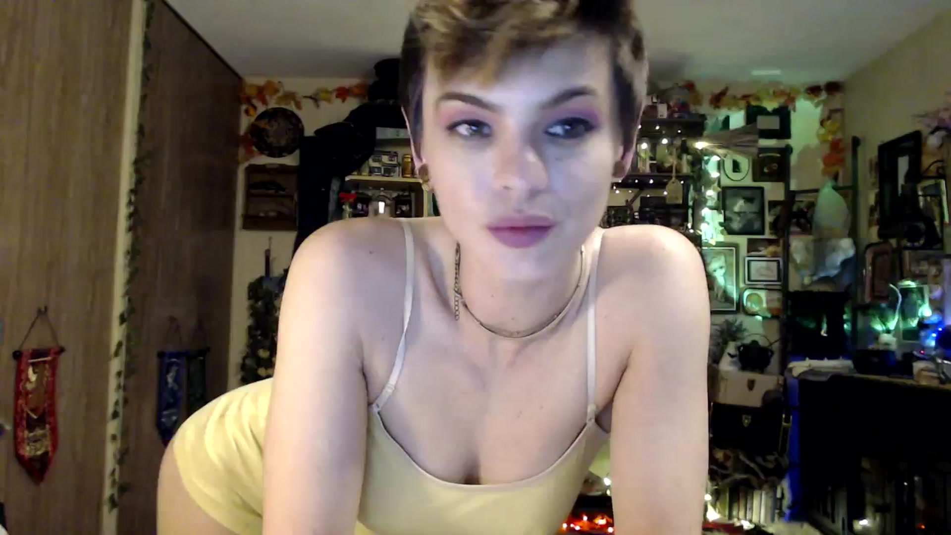 Gallery image thumbnail from Ancored's myfreecams stream on, 03/15/2025, 01:33 image 20 of 20