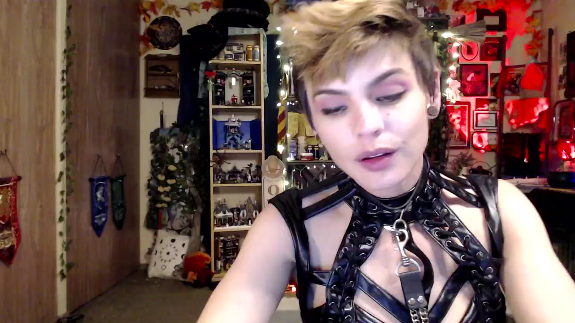Gallery image thumbnail from Ancored's myfreecams stream on, 03/15/2025, 02:51 image 11 of 20
