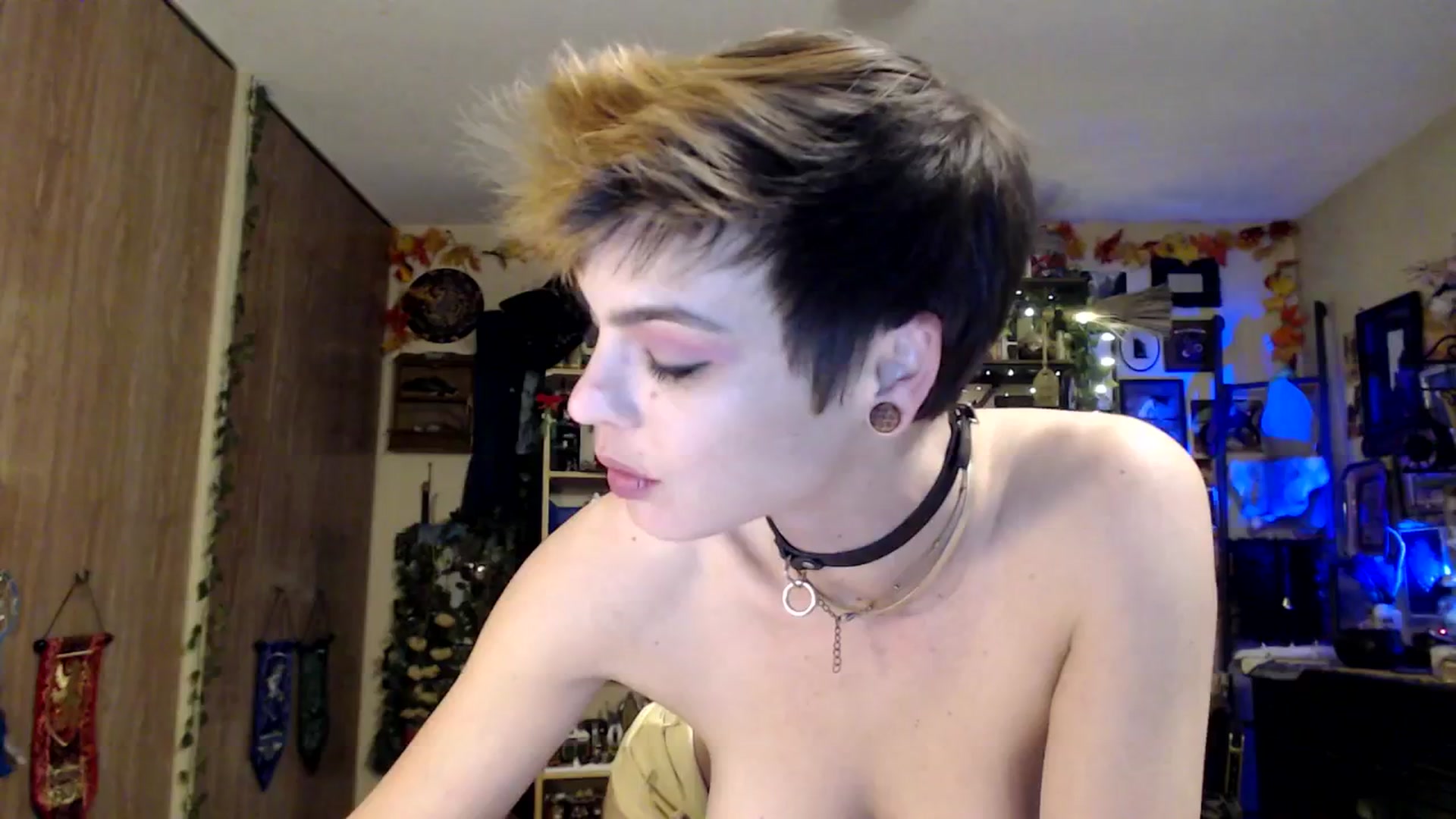 Gallery image thumbnail from Ancored's myfreecams stream on, 03/15/2025, 02:51 image 3 of 20