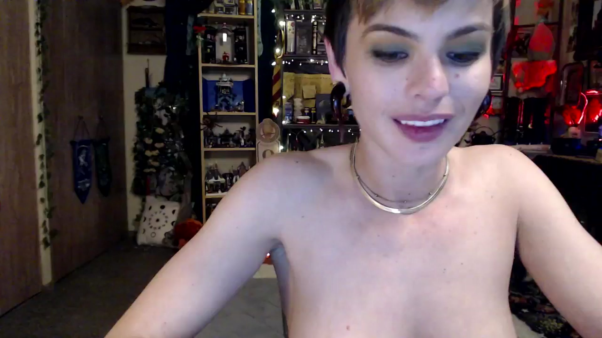 Gallery image thumbnail from Ancored's myfreecams stream on, 03/20/2025, 01:55 image 14 of 20